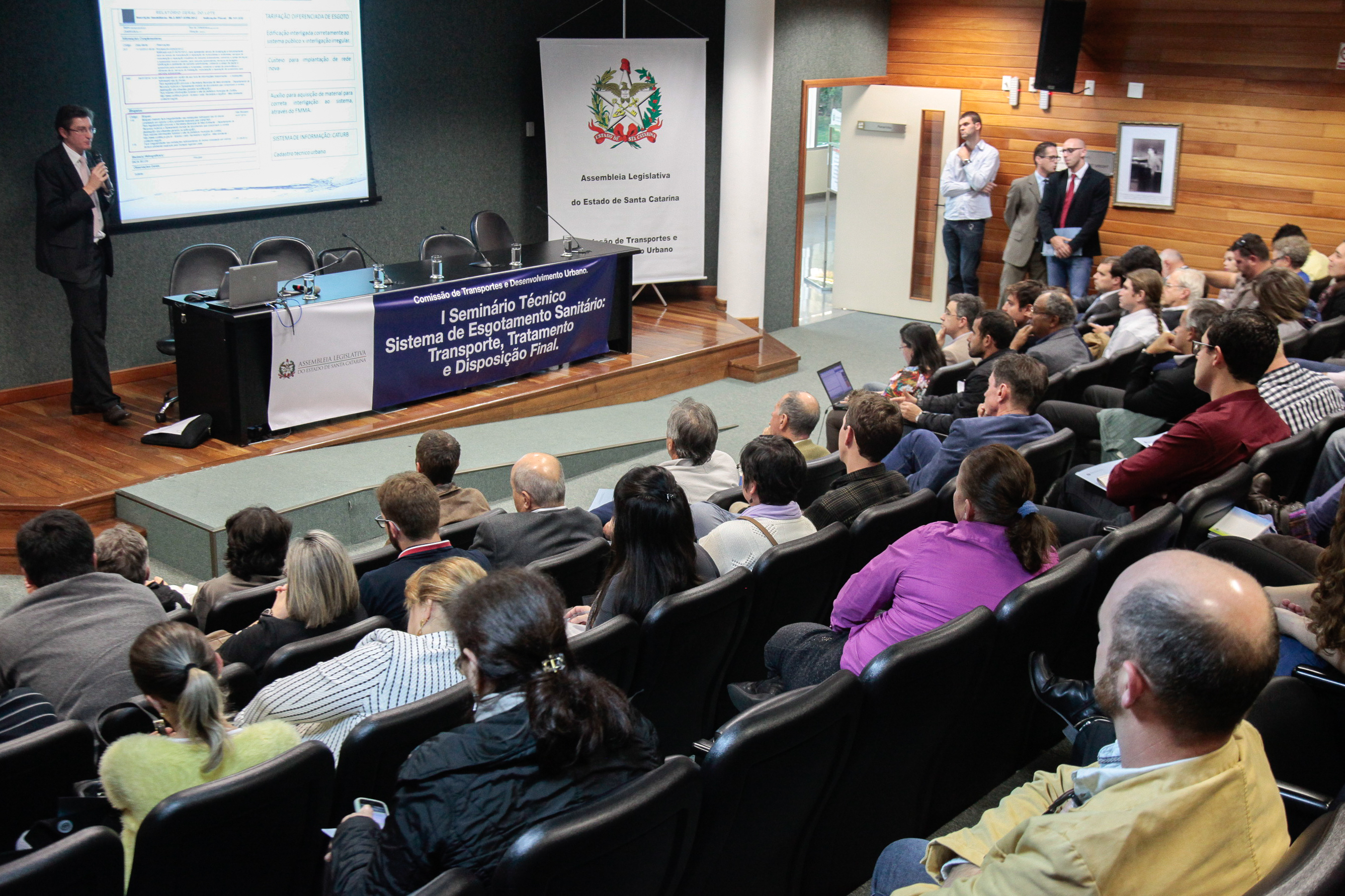 Seminário sobre Esgotamento Sanitário
