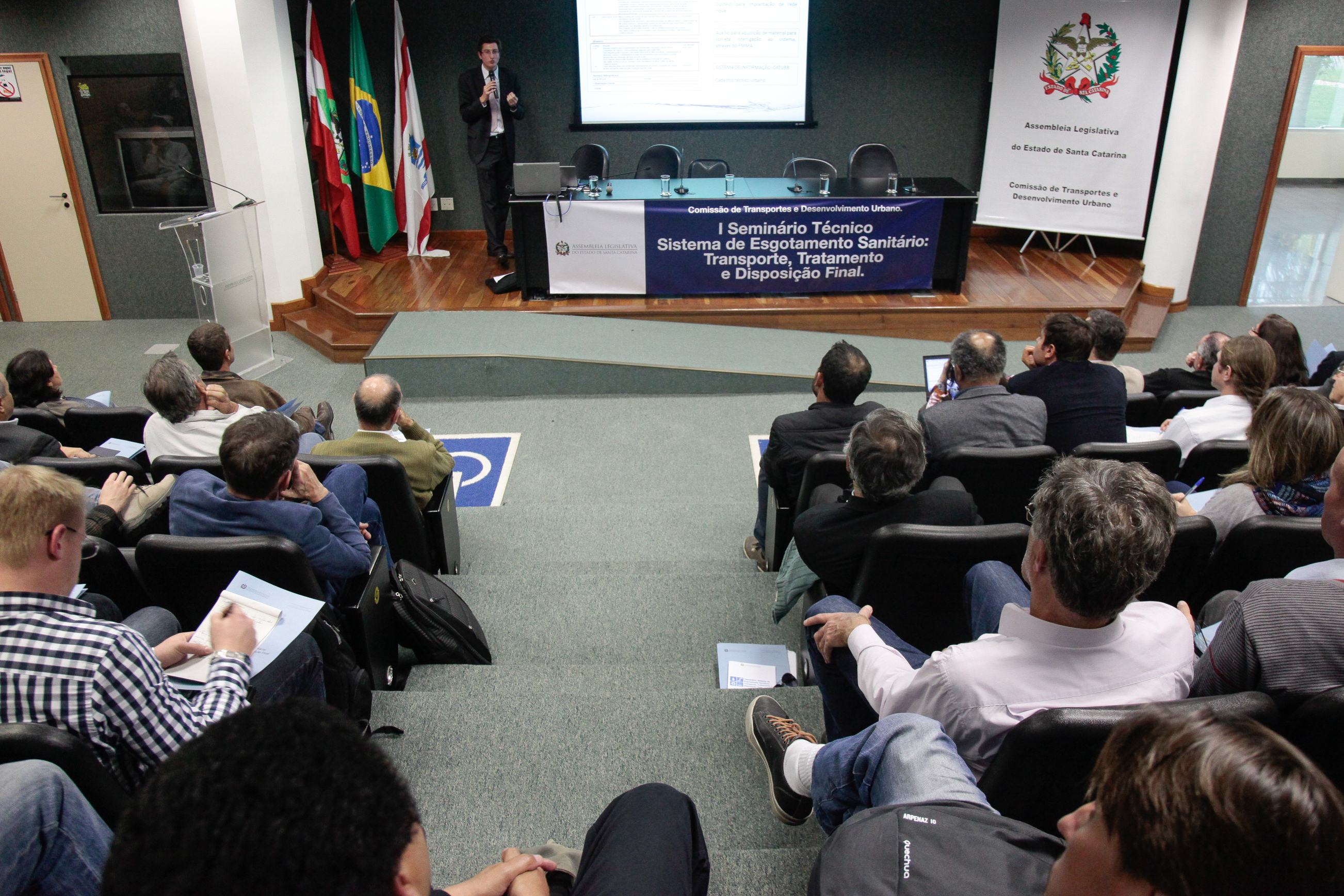 Seminário sobre Esgotamento Sanitário.