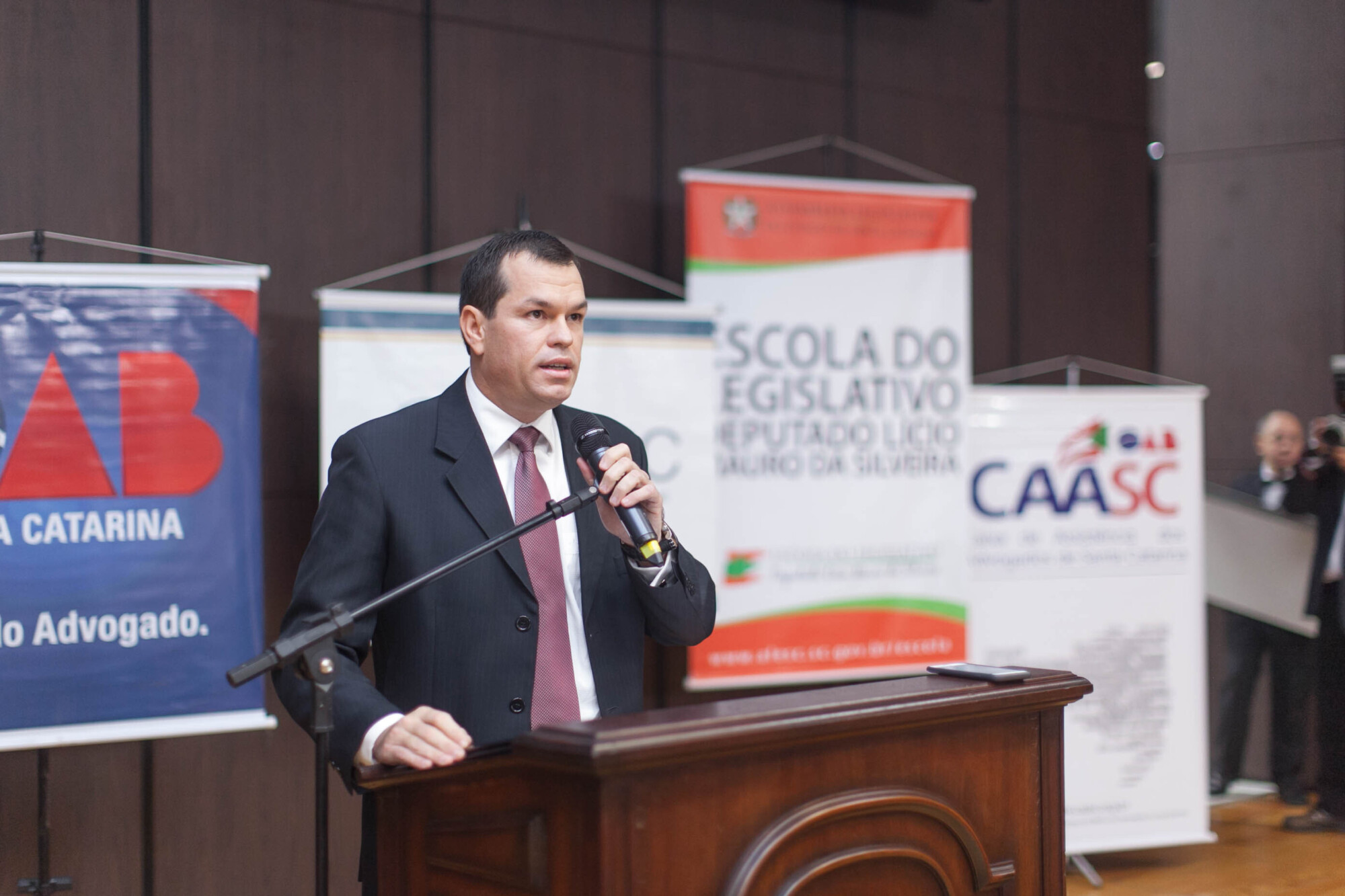 Inelegibilidade, registro e impugnação de candidaturas são temas de congresso