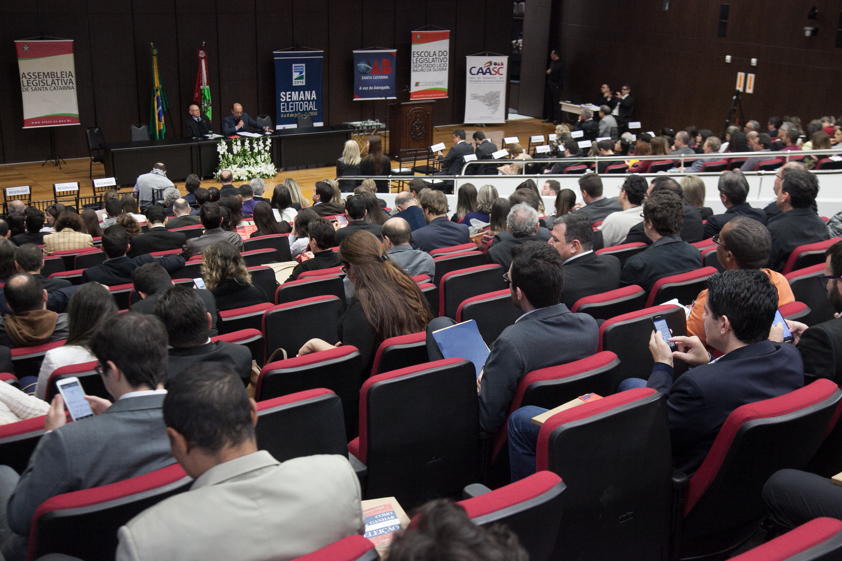 IV Congresso Catarinense de Direito Eleitoral.