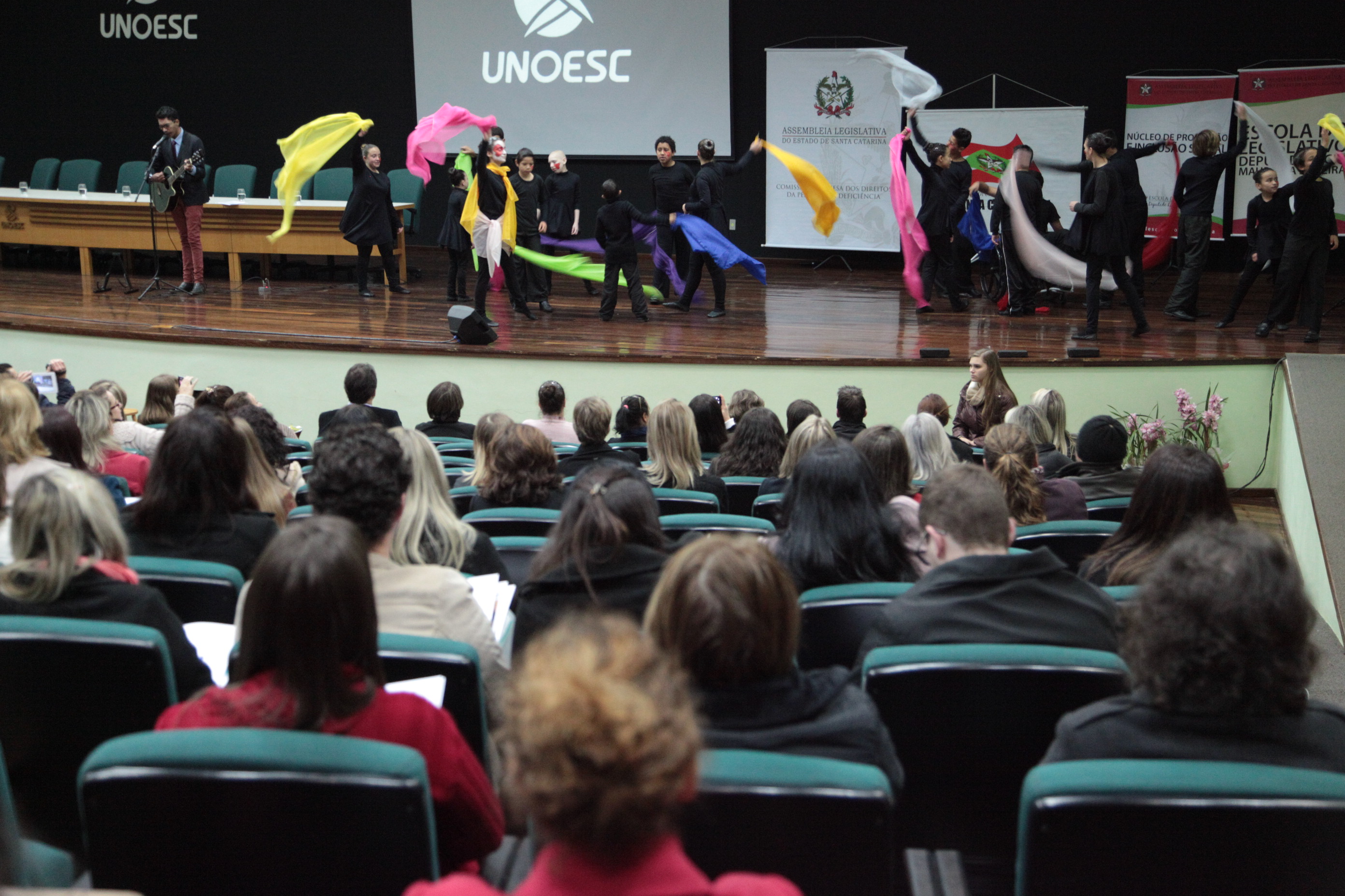Seminário sobre Políticas e Práticas Inclusivas.