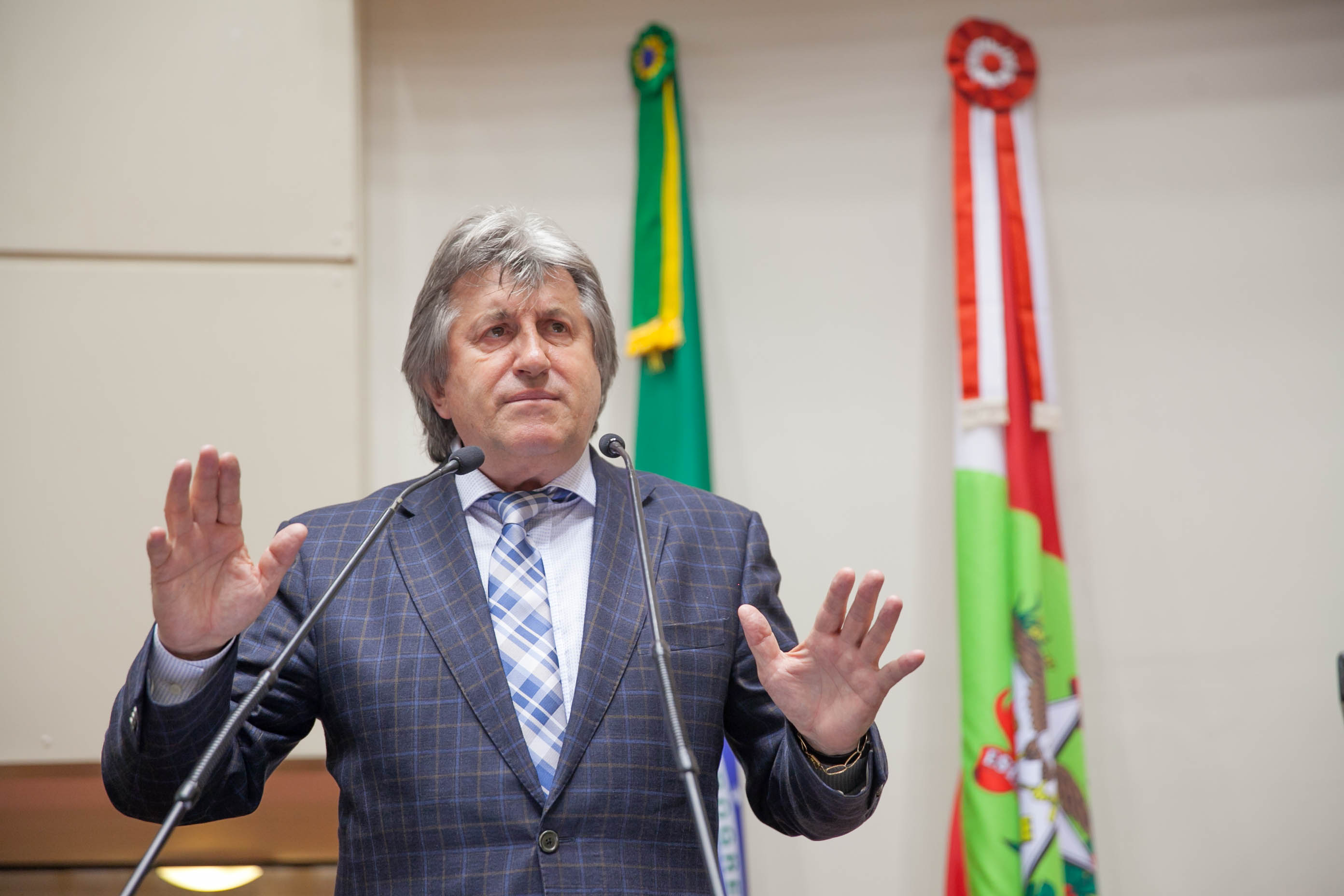 Deputado Leonel Pavan (PSDB) em Sessão Ordinária