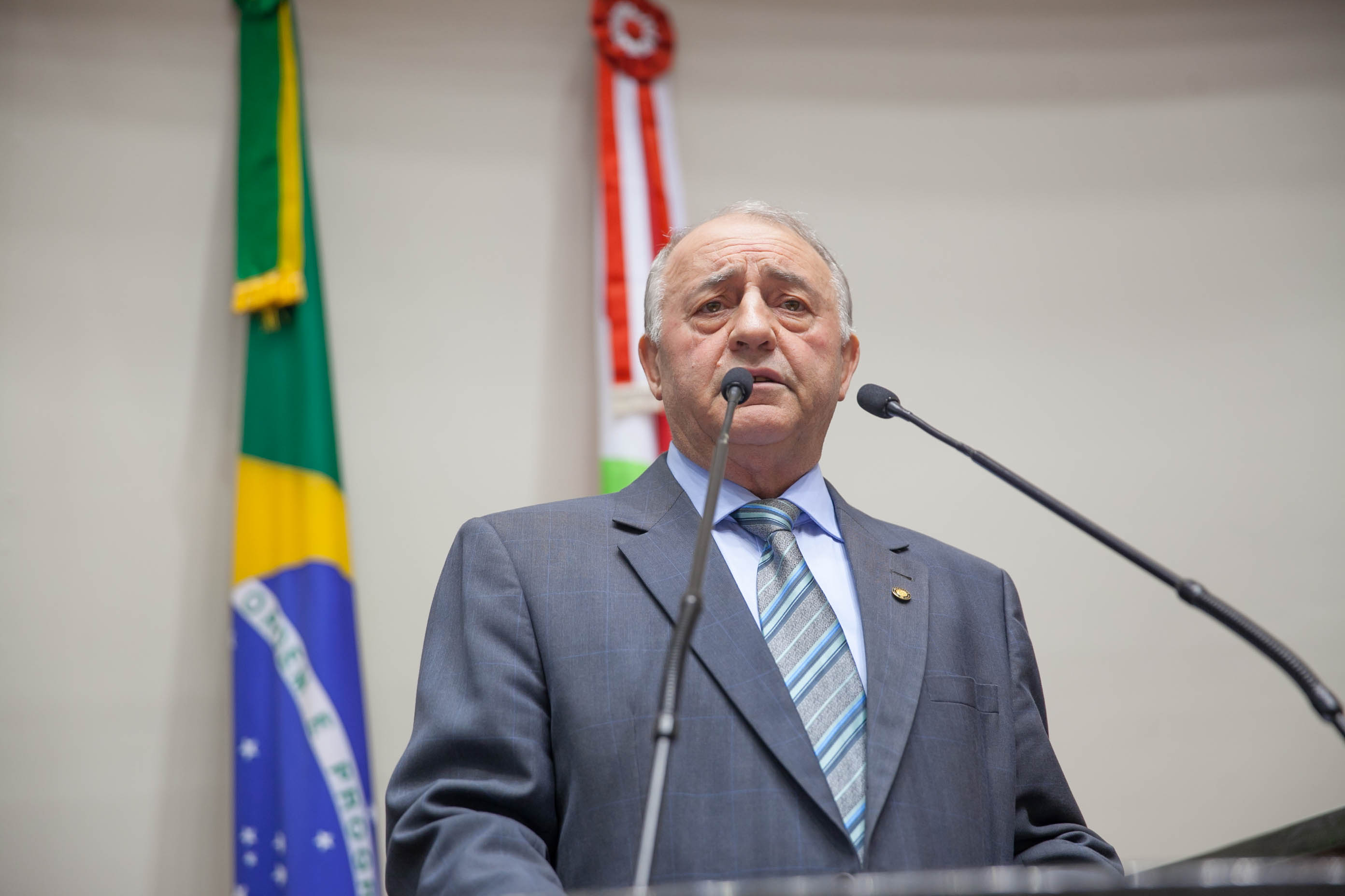 Deputado Natalino Lazare (PR) em Sessão Ordinária