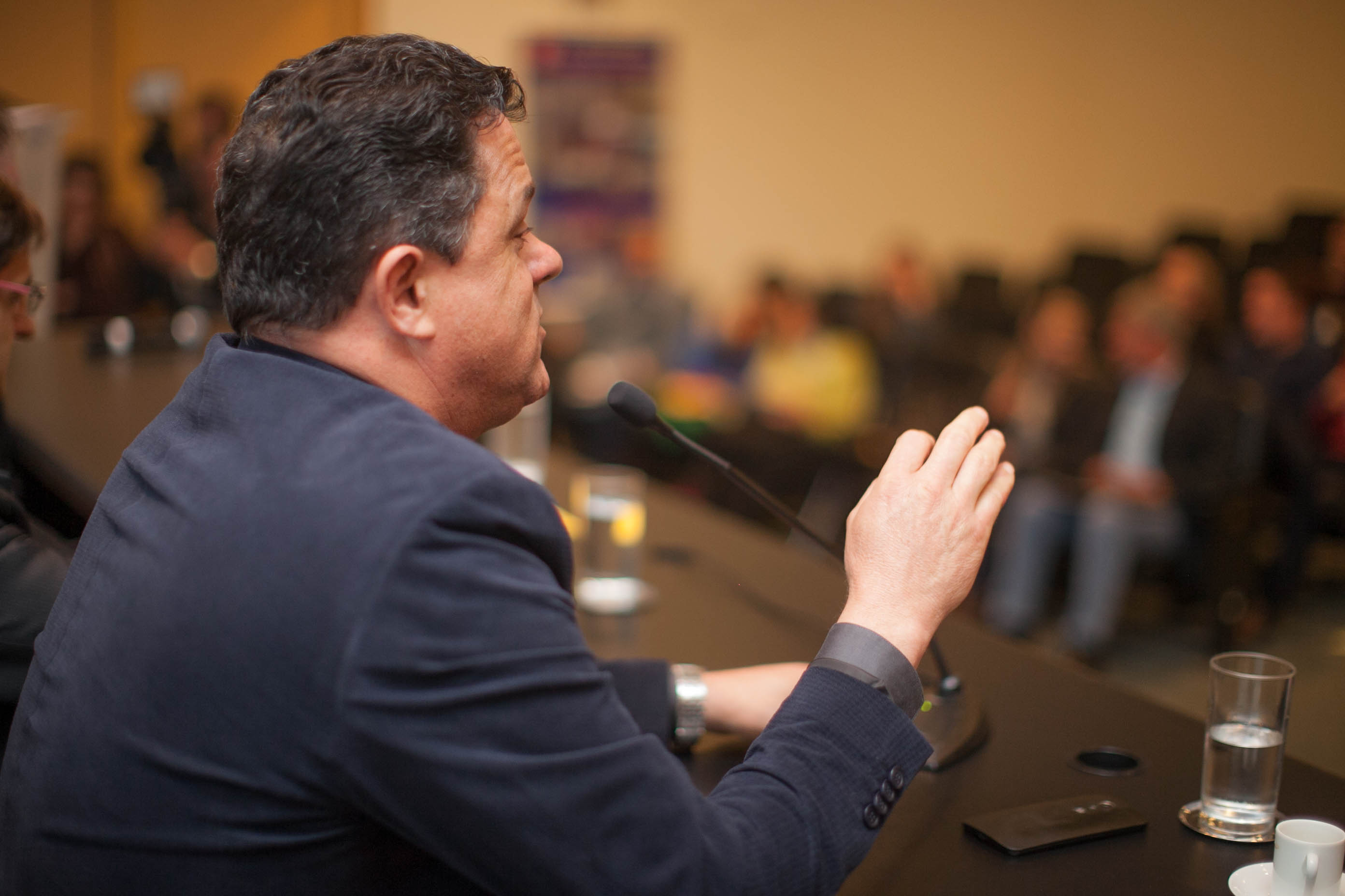 Deputado Ivan Naatz (PDT) em Audiência Pública: Situação estrutural das escolas estaduais
