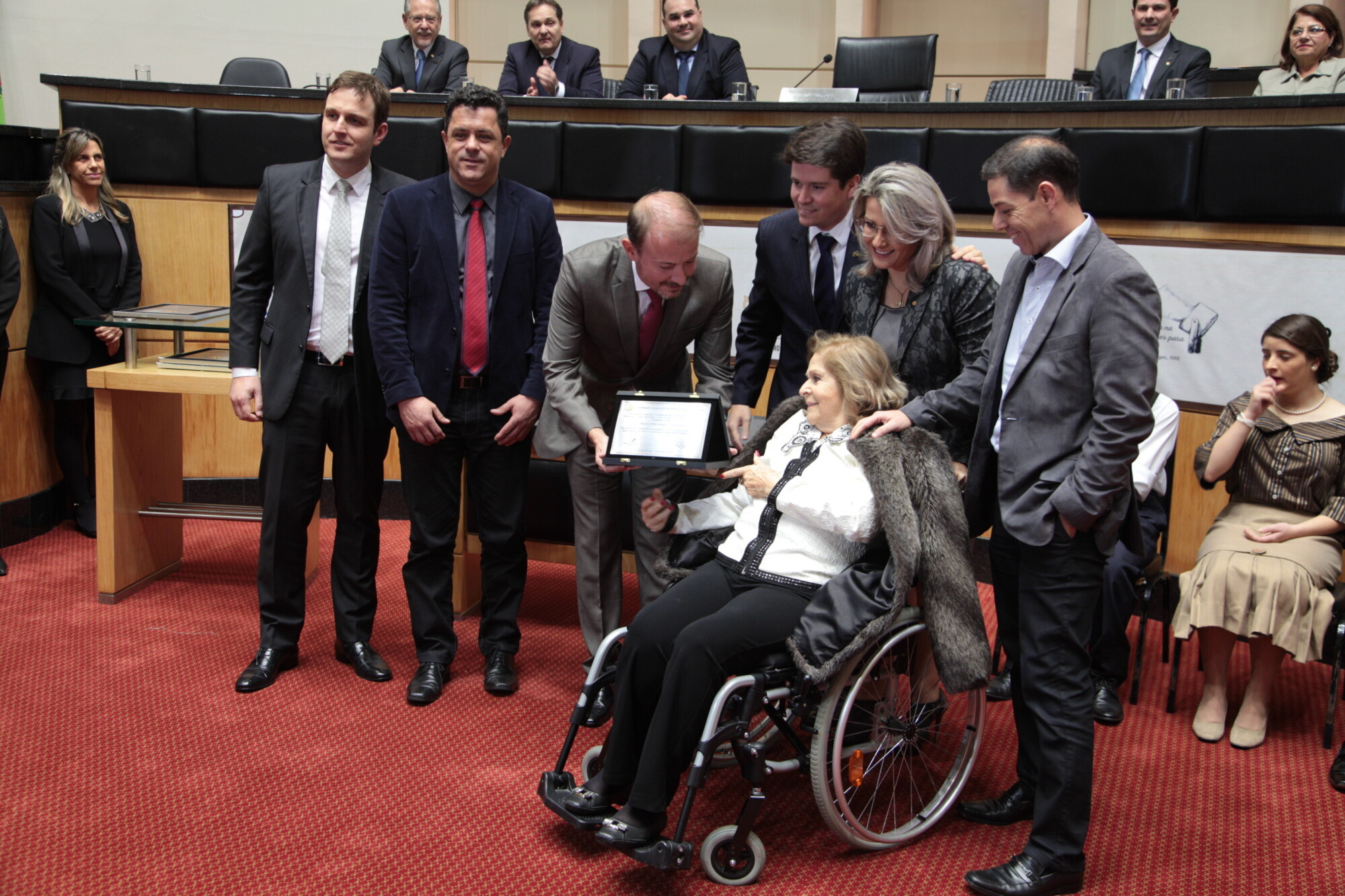 Ilse Machado do Amaral recebe homenagem do deputado Gabriel Ribeiro (PSD)
