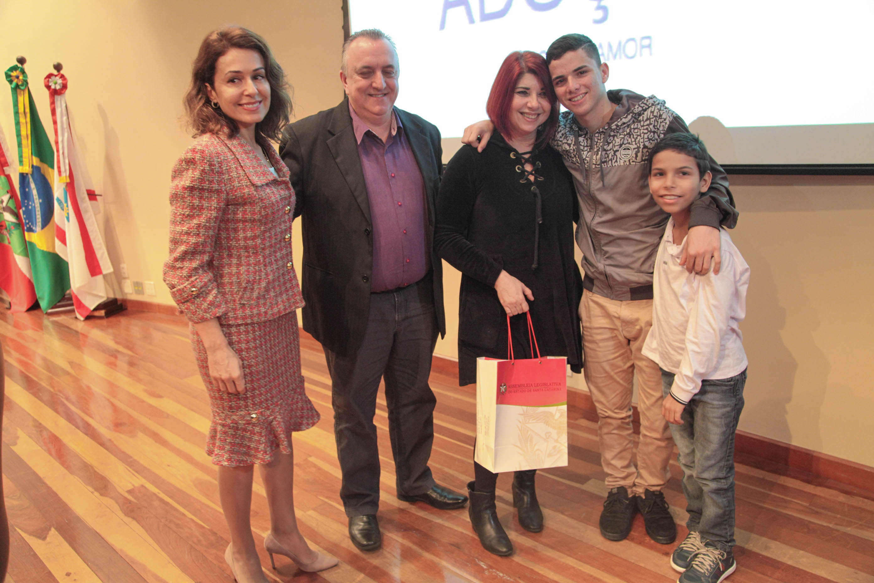 Reginaldo Jorge Santos, Marizete de Oliveira e Filhos em Lançamento do Seminário 