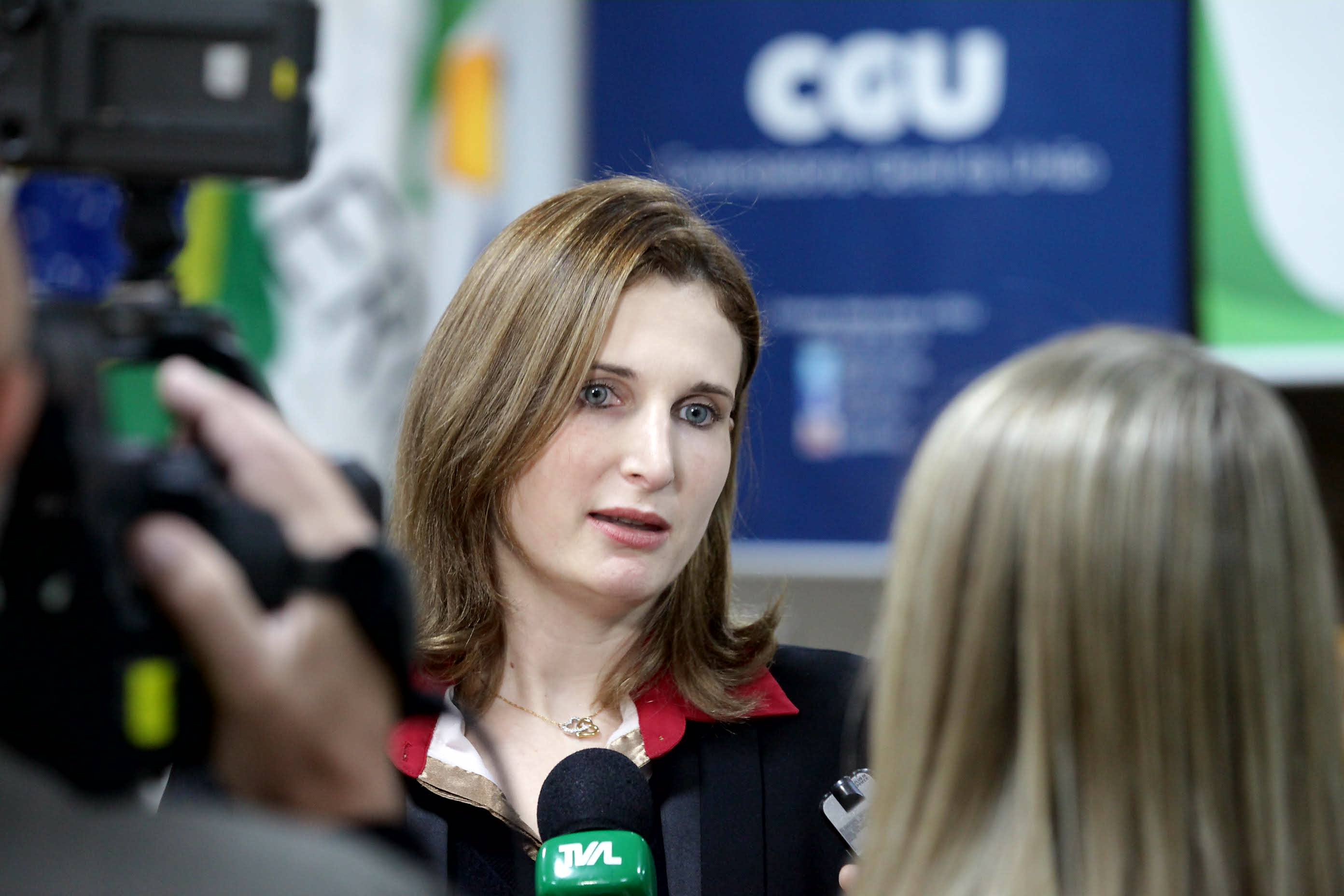 Cristiane Weimer - Promotora de Justiça de Maravilha. Seminários Unindo Forças - Ministério Público de Santa Catarina