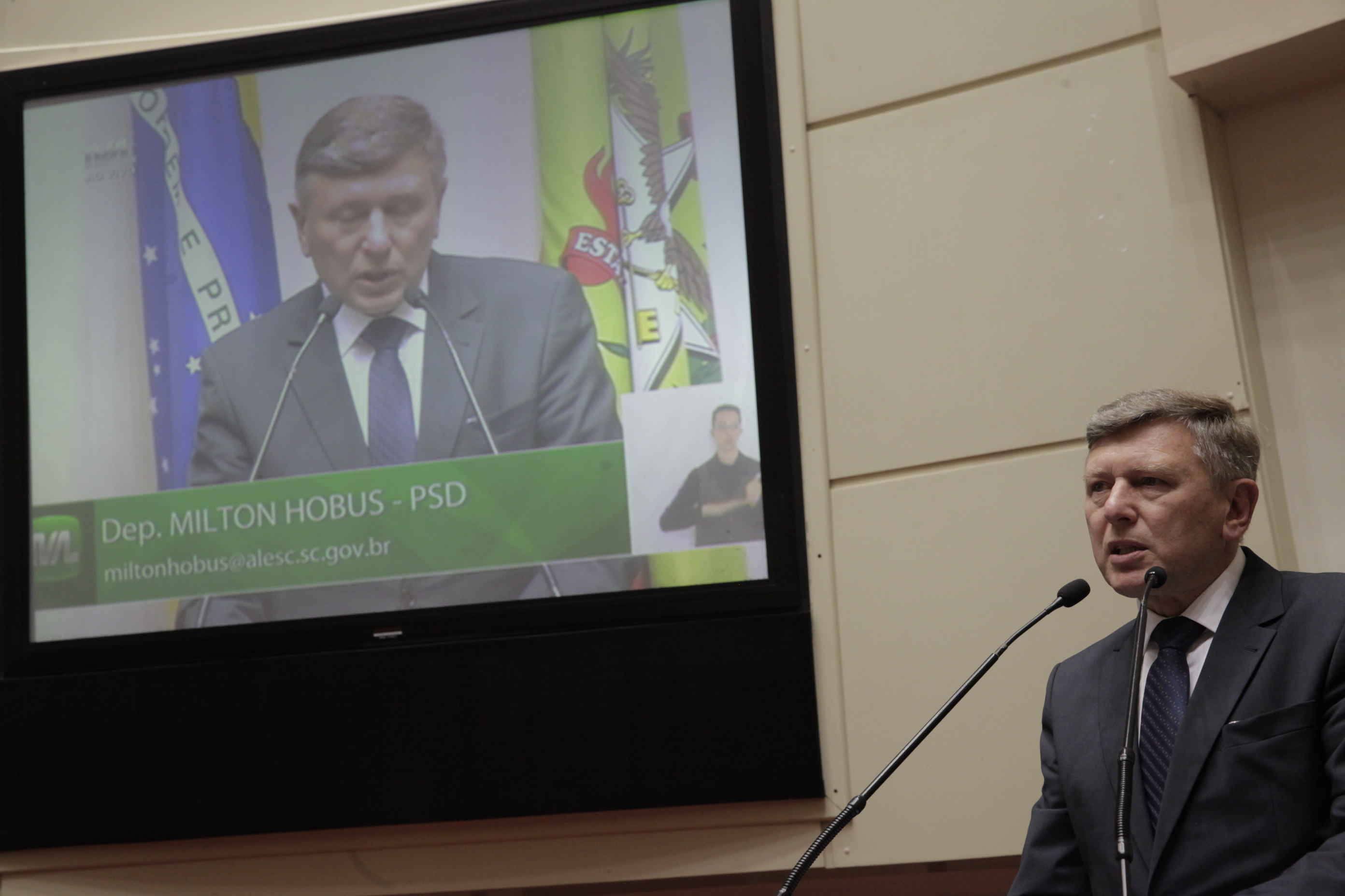 Sessão Ordinária. Deputado Milton Hobus (PSD).