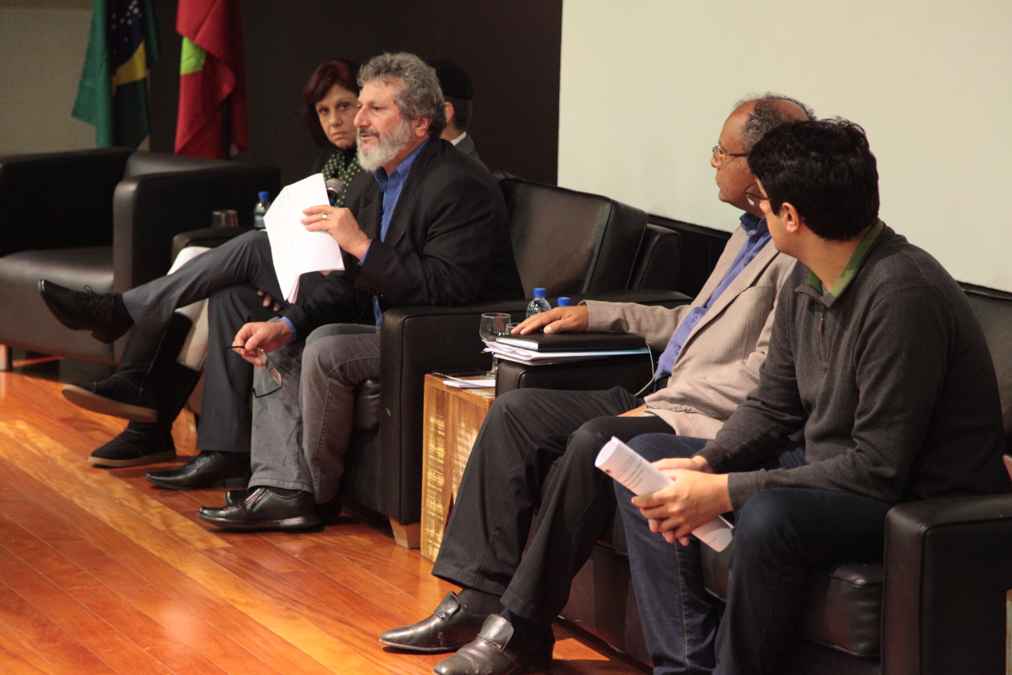 SC discute criação de política pública para ações culturais comunitárias