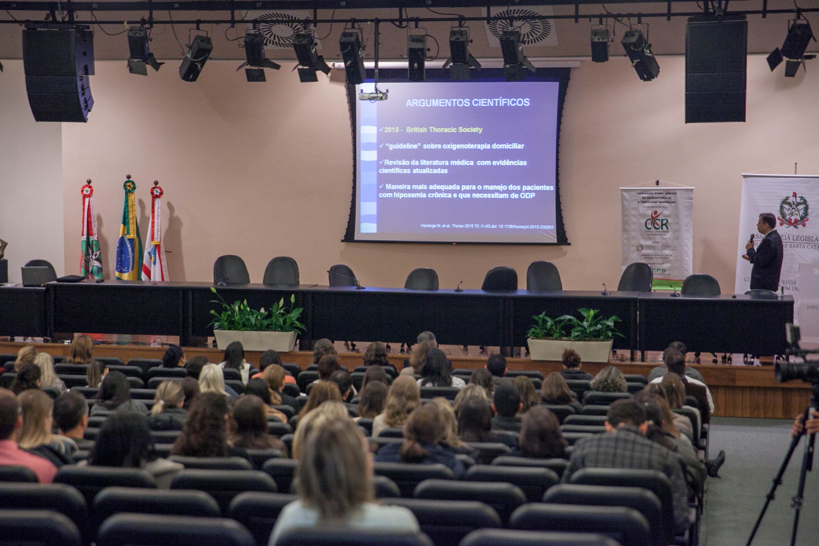Seminário de Diretrizes de Oxigenoterapia e Ventilação.