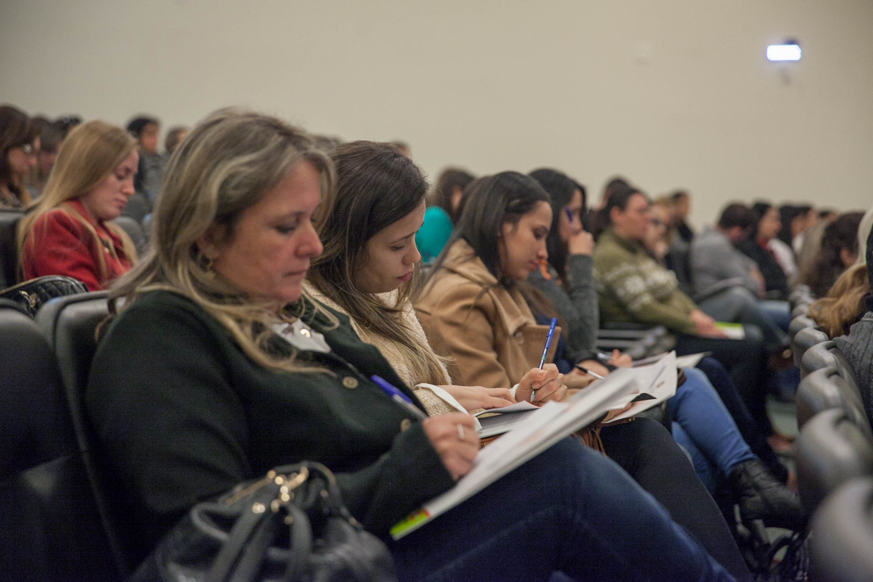 Seminário de Diretrizes de Oxigenoterapia e Ventilação.