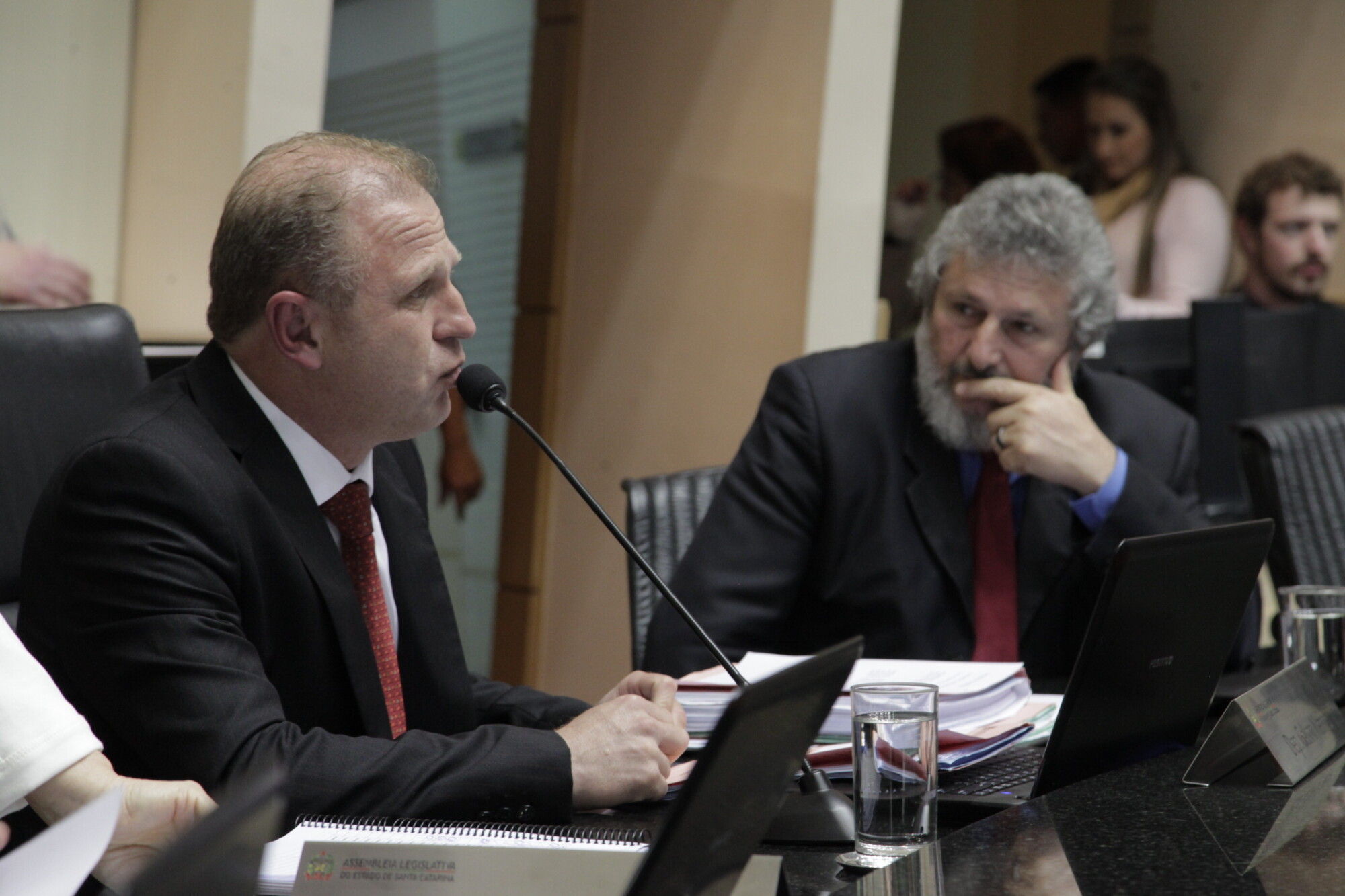 Derrubada de veto deve estimular aposentadorias no Legislativo