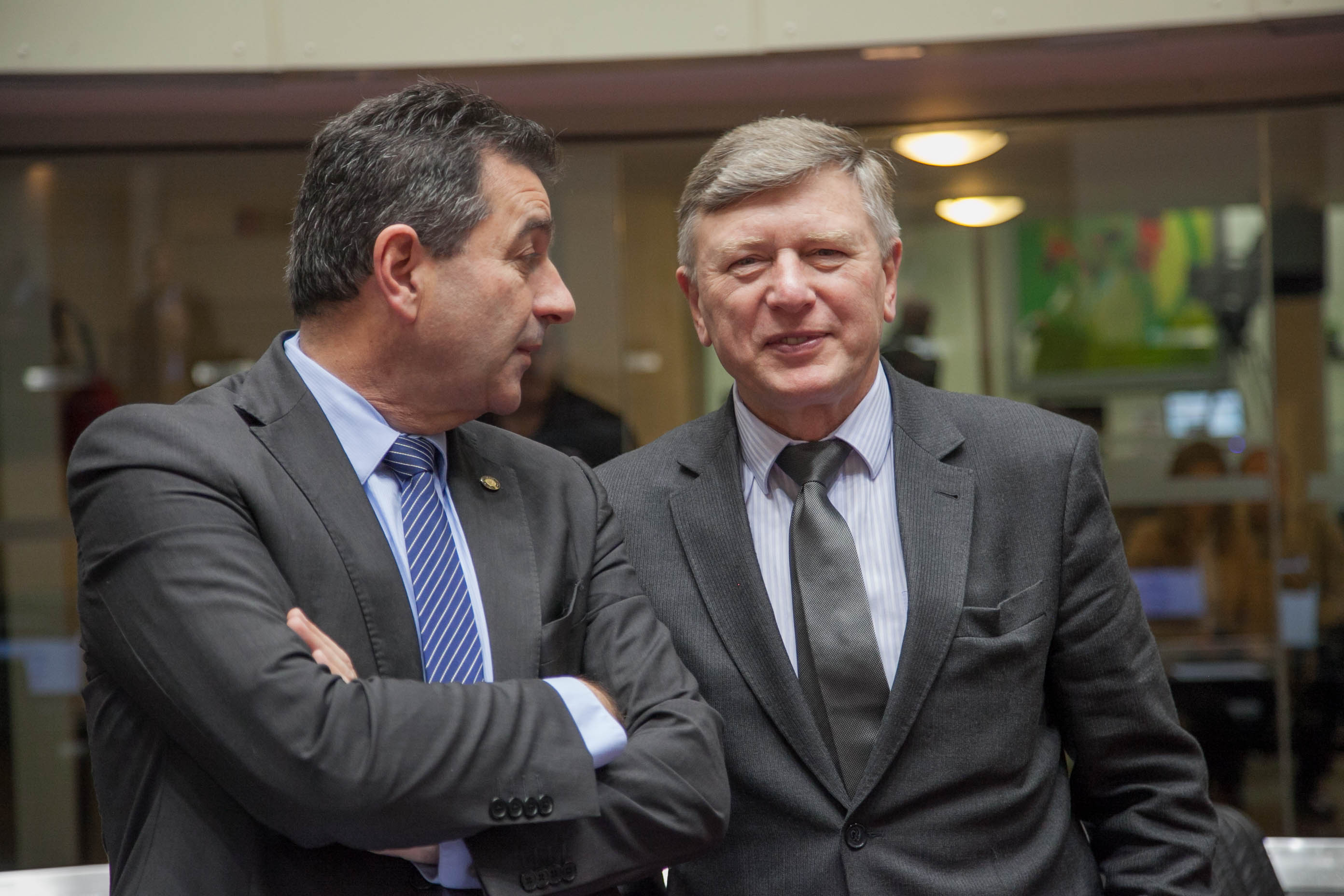 Deputado Valdir Cobalchini (PMDB) e Deputado Milton Hobus (PSD)em  Sessão Ordinária