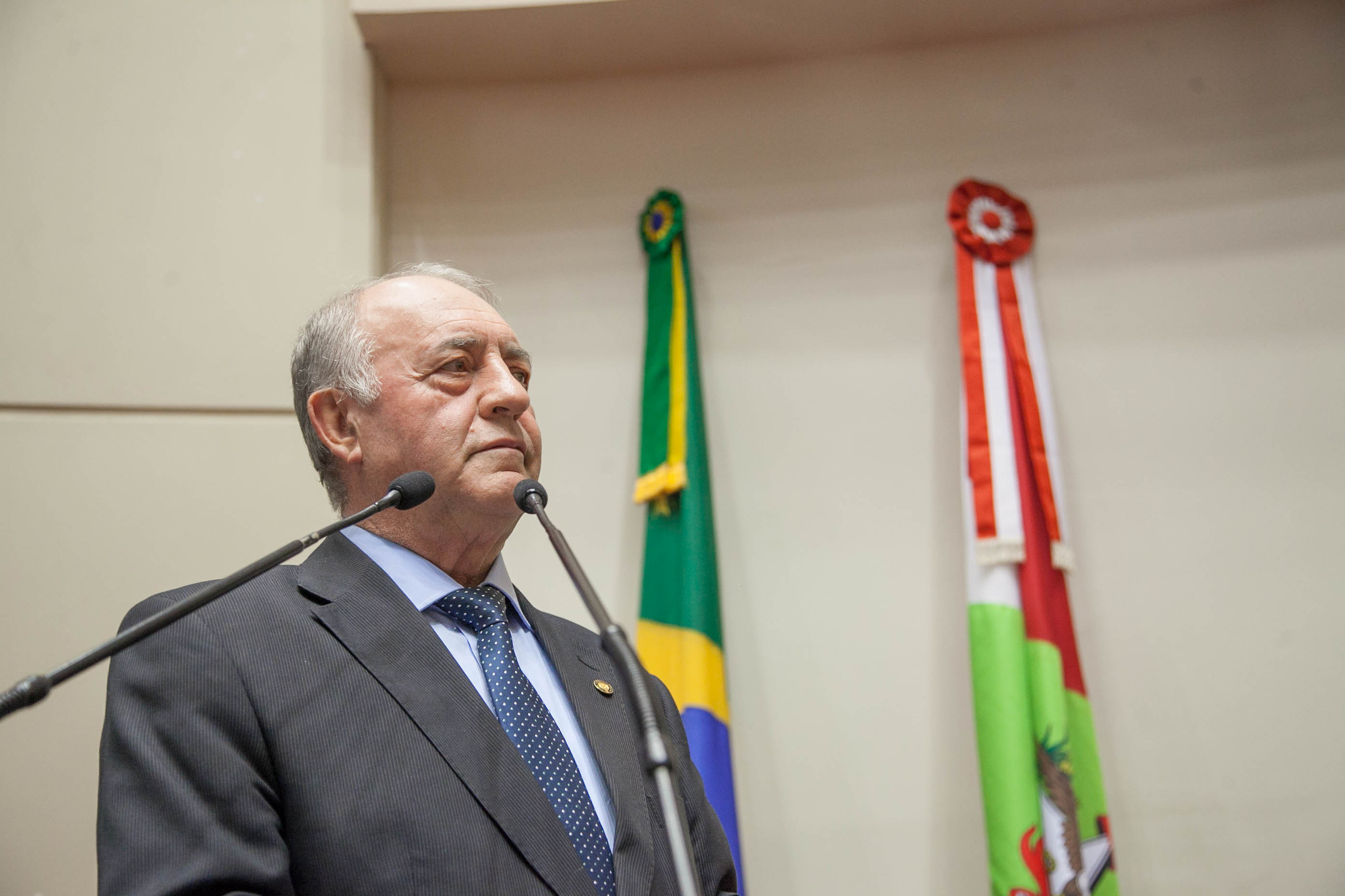 Deputado Natalino Lazare (PR) em Sessão Ordinária
