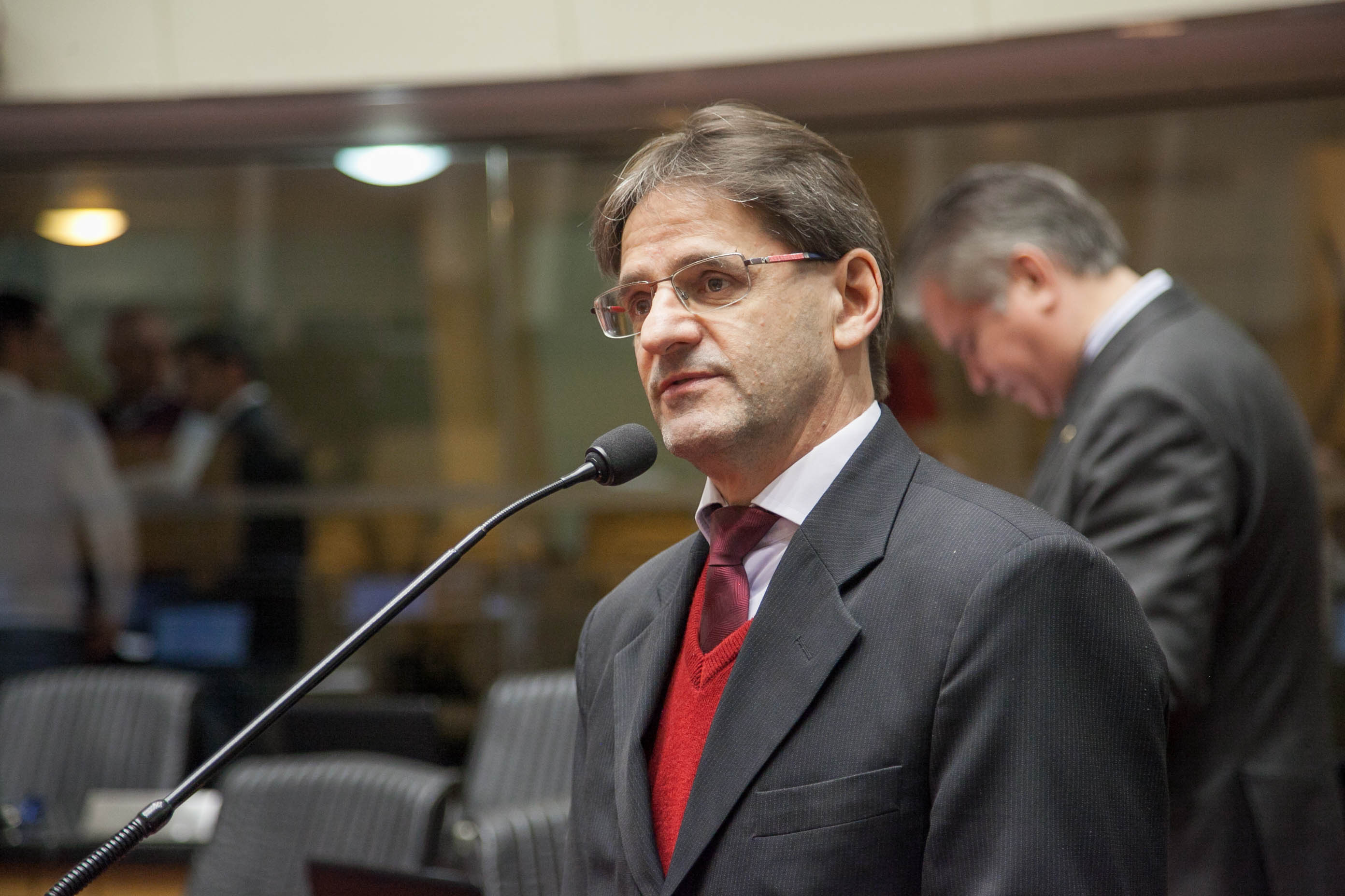 Deputado Neodi Saretta (PT) em Sessão Ordinária