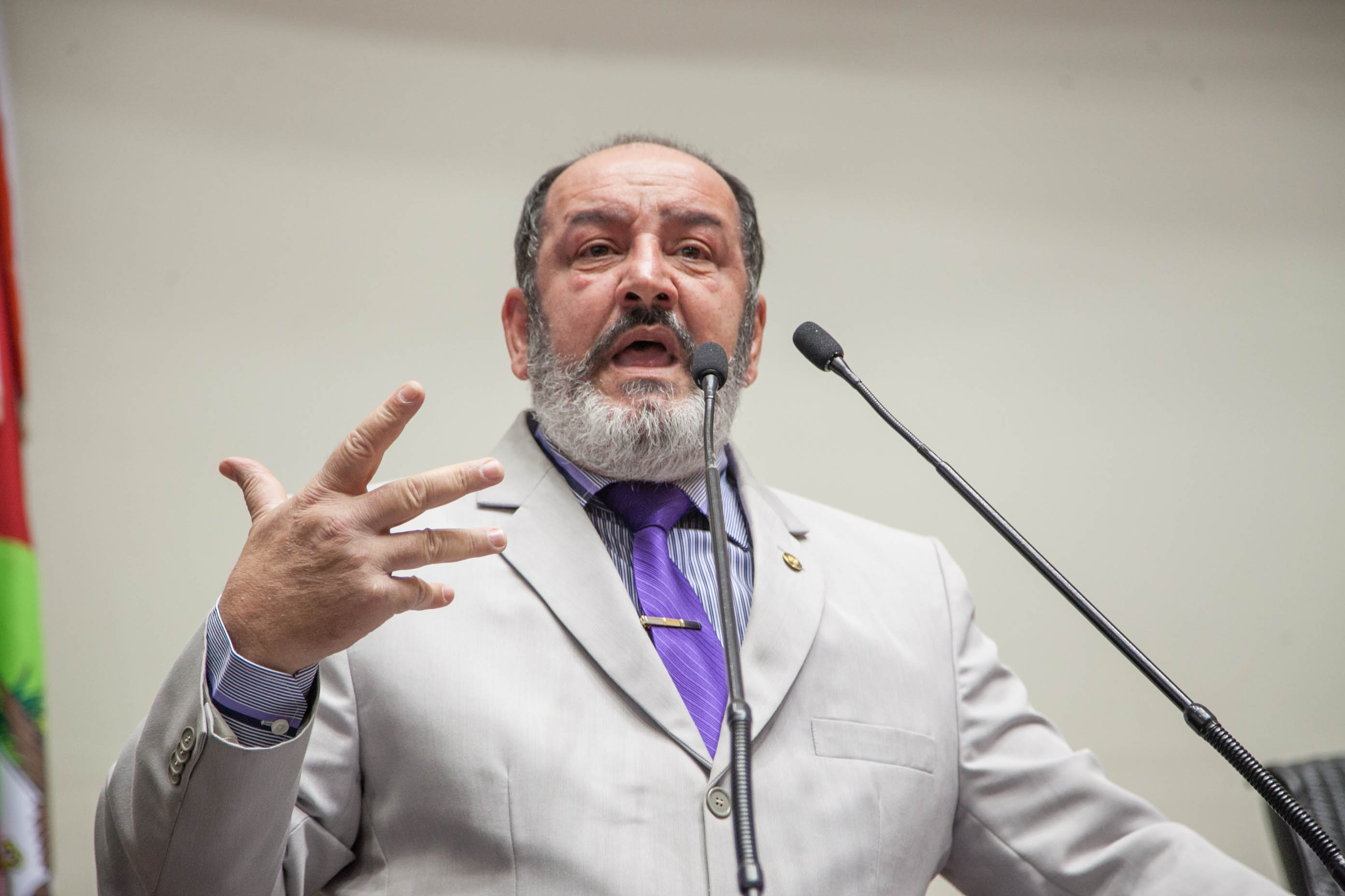Deputado Roberto Salum (PRB) em Sessão Ordinária