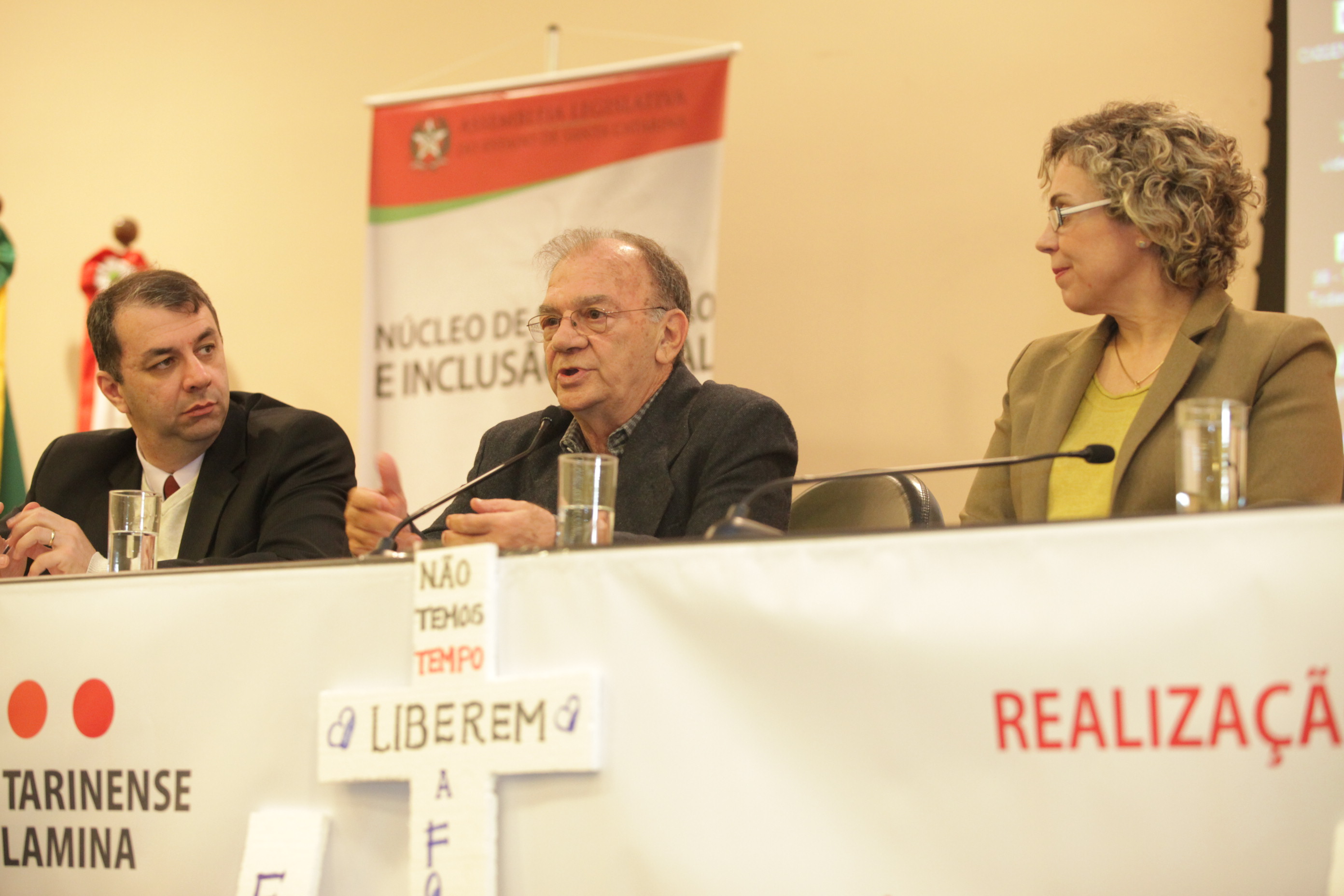 Dr. Gilberto Orivaldo Chierice. II Seminário Sobre Fosfoetanolamina Sintética.