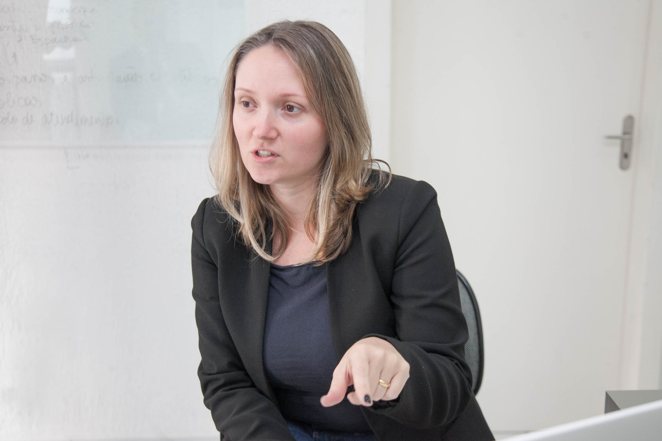 Aline Venturi, Coordenadora de Administração e Finanças do Instituto Comunitário da Grande Florianópolis (ICOM) em ICOM apresenta nova funcionalidade do Portal da Transparência