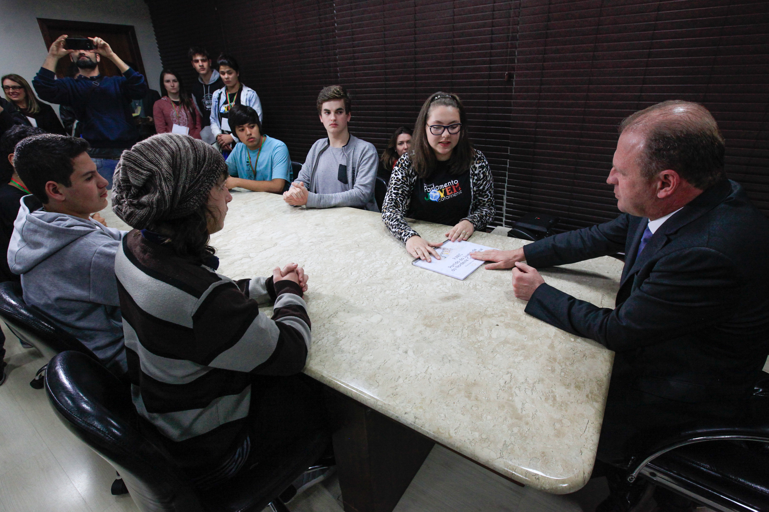 Parlamento Jovem visita Presidência da Assembleia. Foto:Miriam Zomer