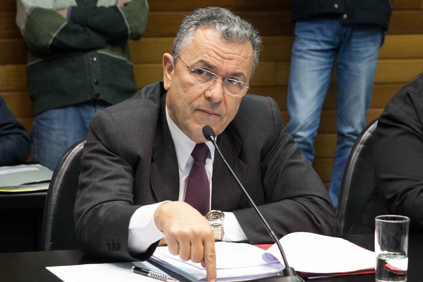 Deputado Dalmo Claro de Oliveira (PMDB) em Comissão de Saúde
