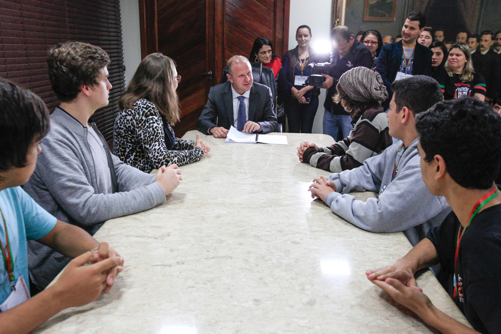 Participantes do Parlamento Jovem chegam ao 3º dia de atividades