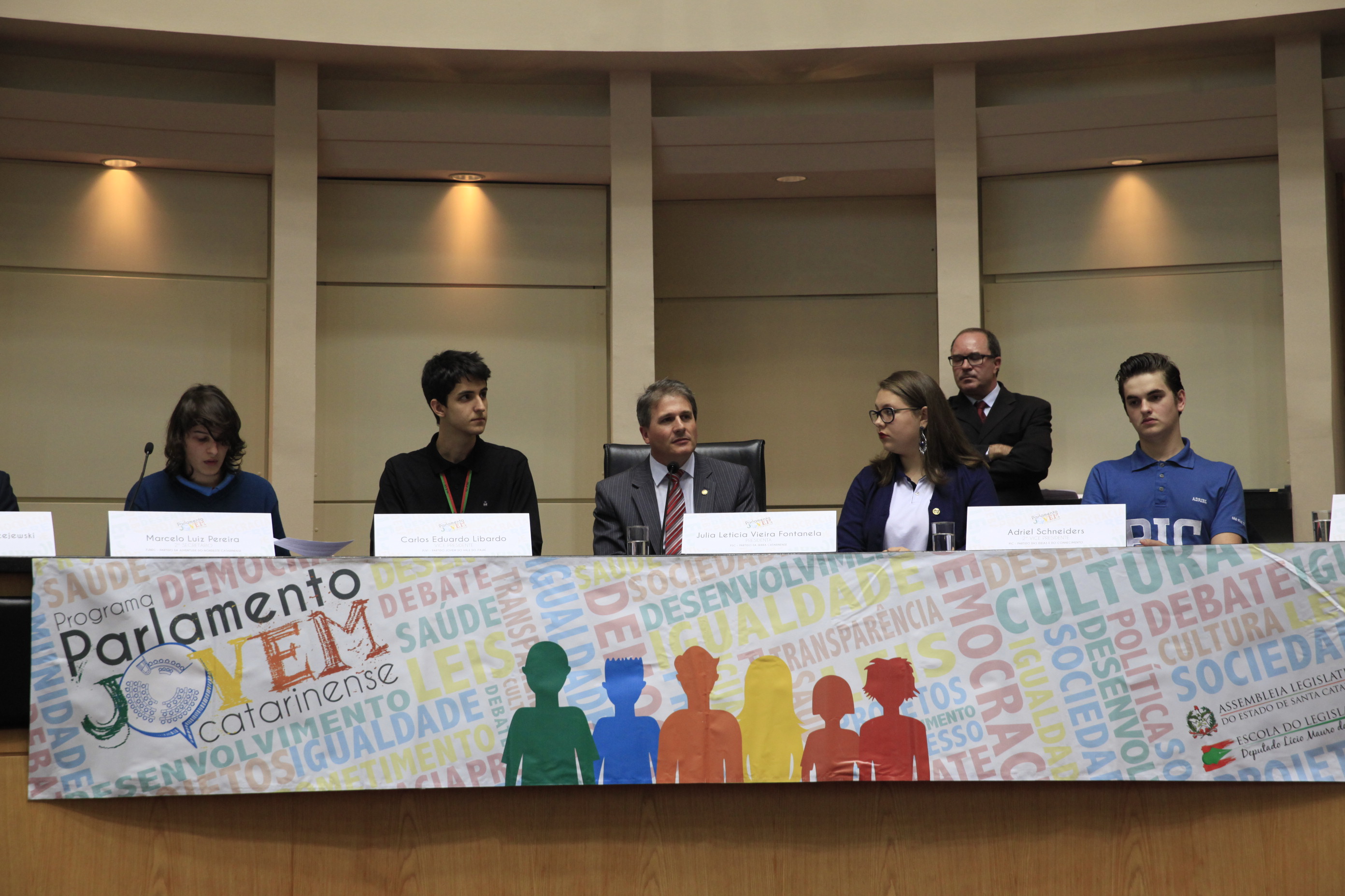 Sessão Especial do Parlamento Jovem.