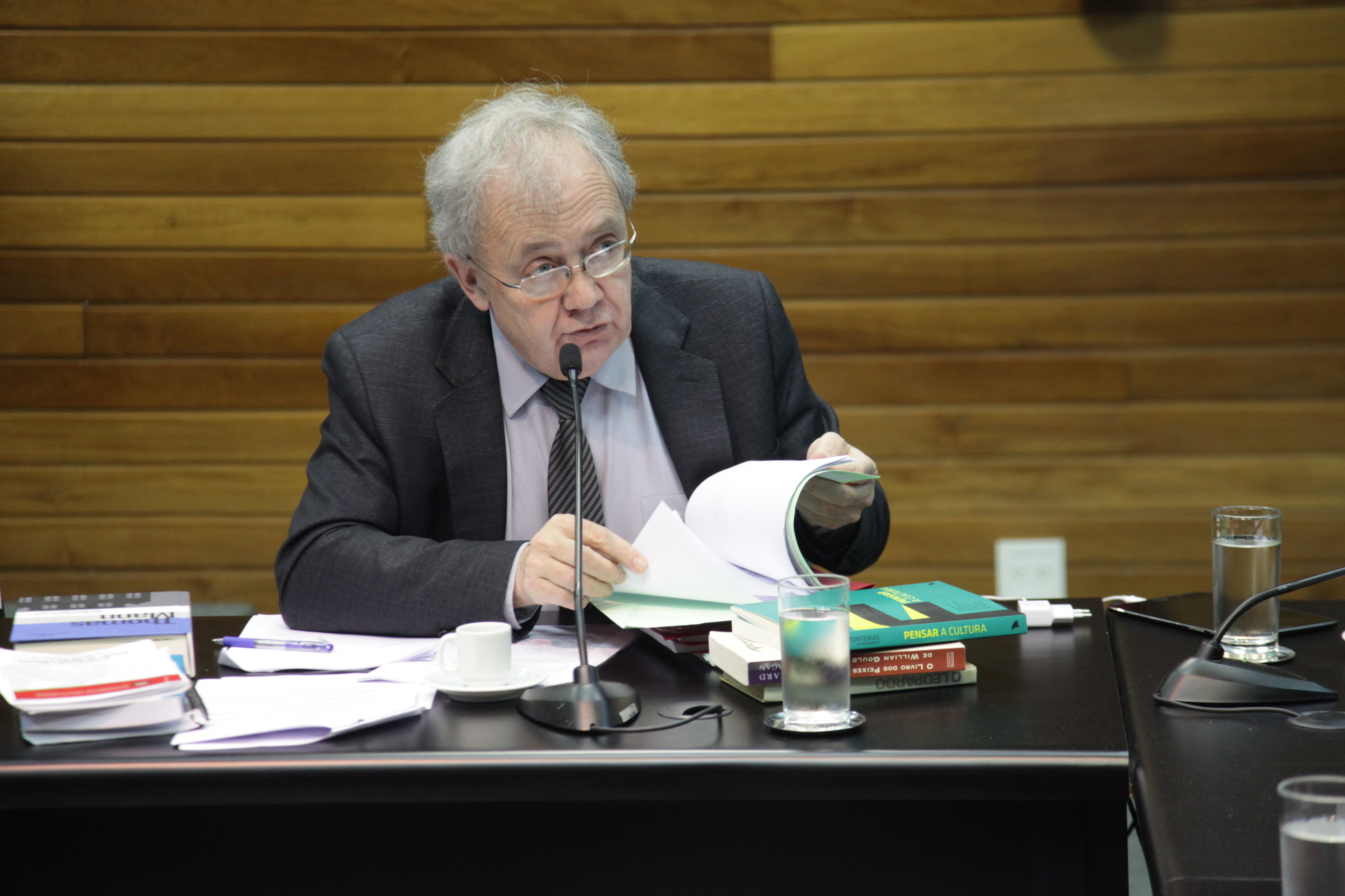 Reunião da Comissão de Trabalho Administração e Serviço Público. Deputado Fernando Coruja (PMDB)
