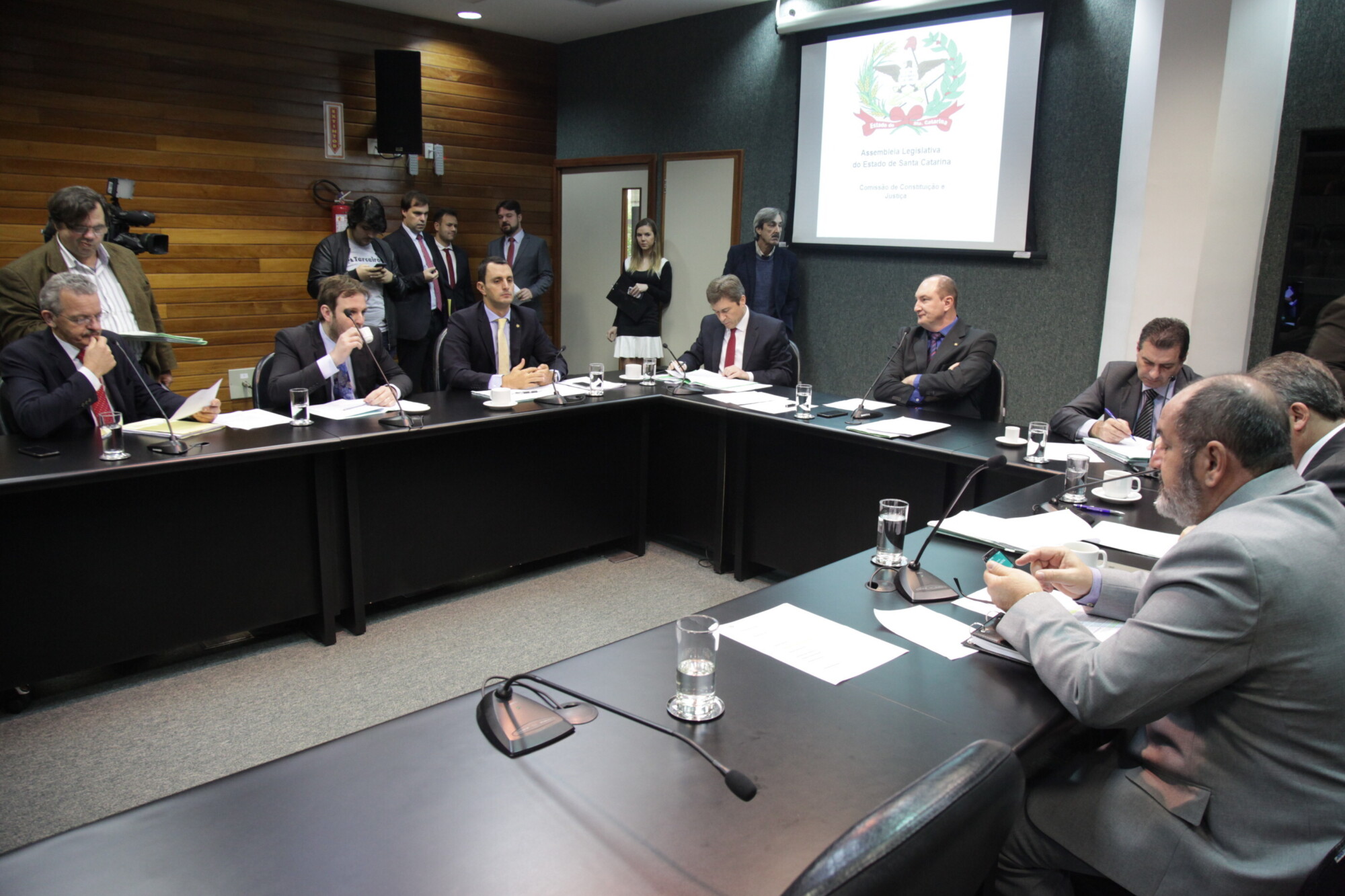Cinco comissões permanentes têm reuniões agendadas para terça (13)