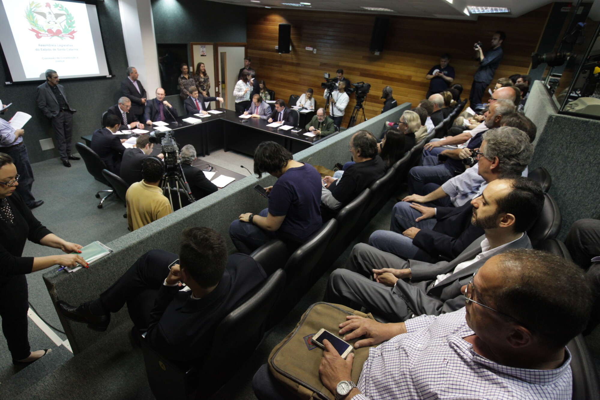CCJ aprova alteração nas destinações dos depósitos judiciais