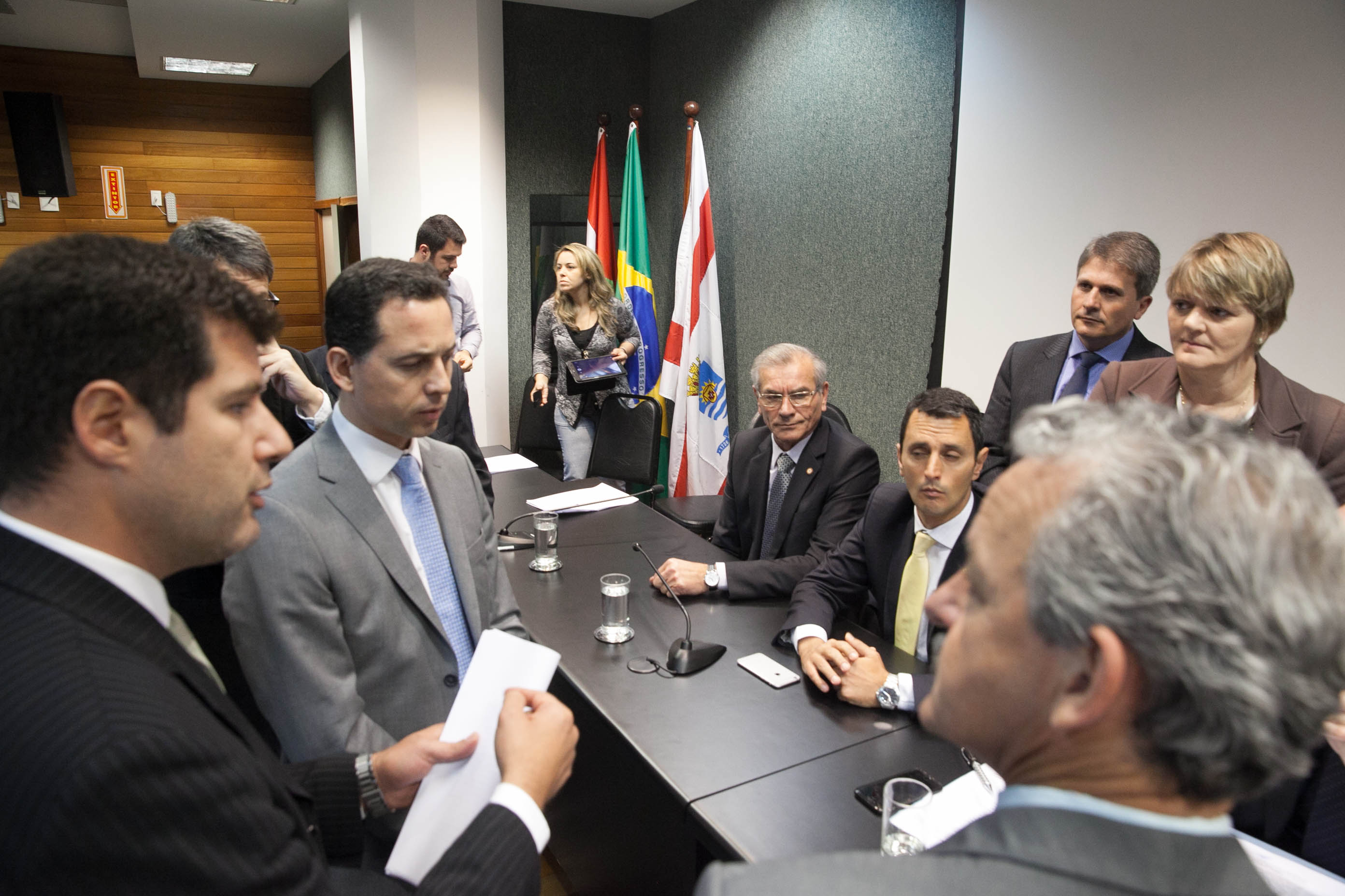 Comissão Conjunta: CCJ, Trabalho e Finanças