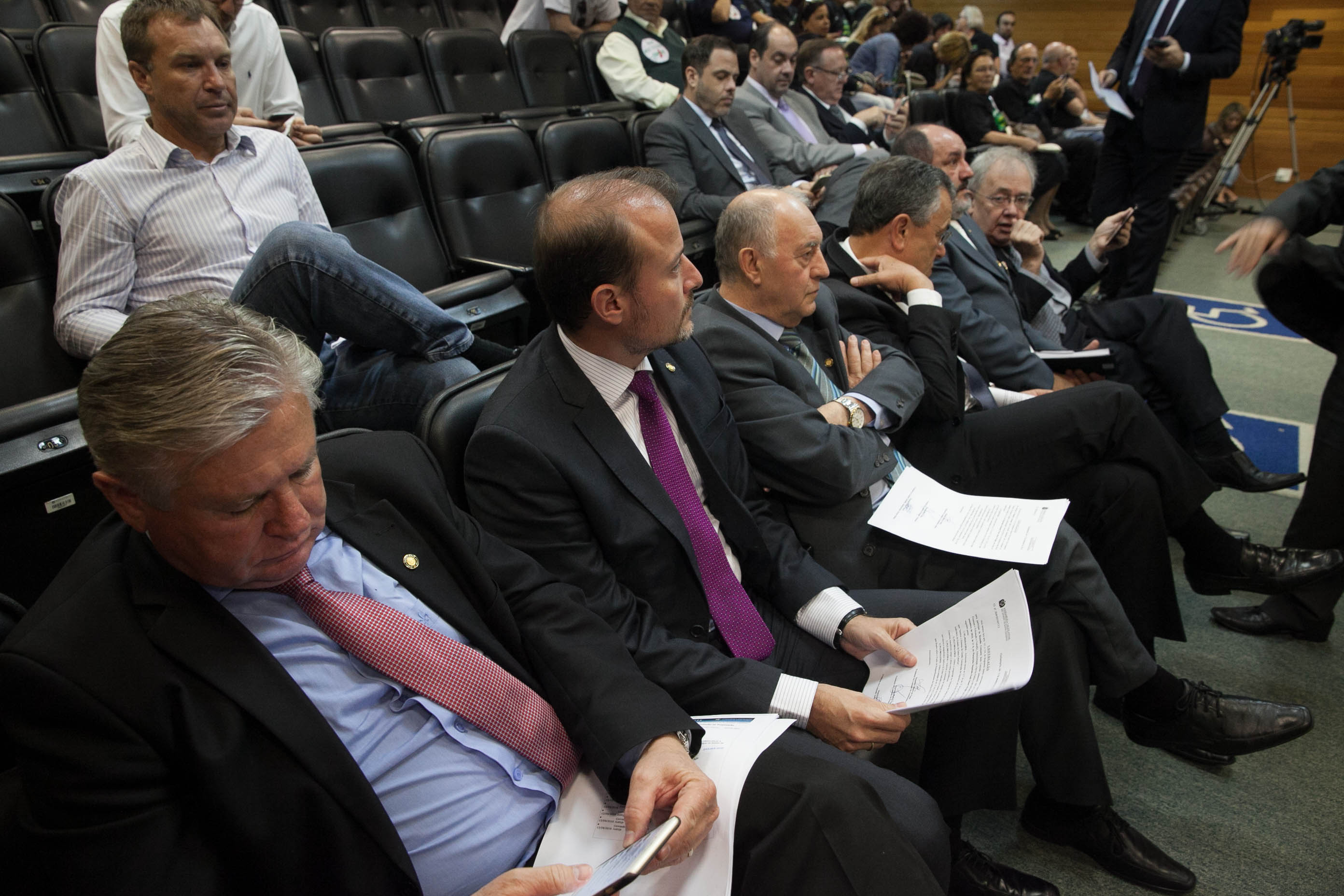 Comissão Conjunta: CCJ, Trabalho e Finanças