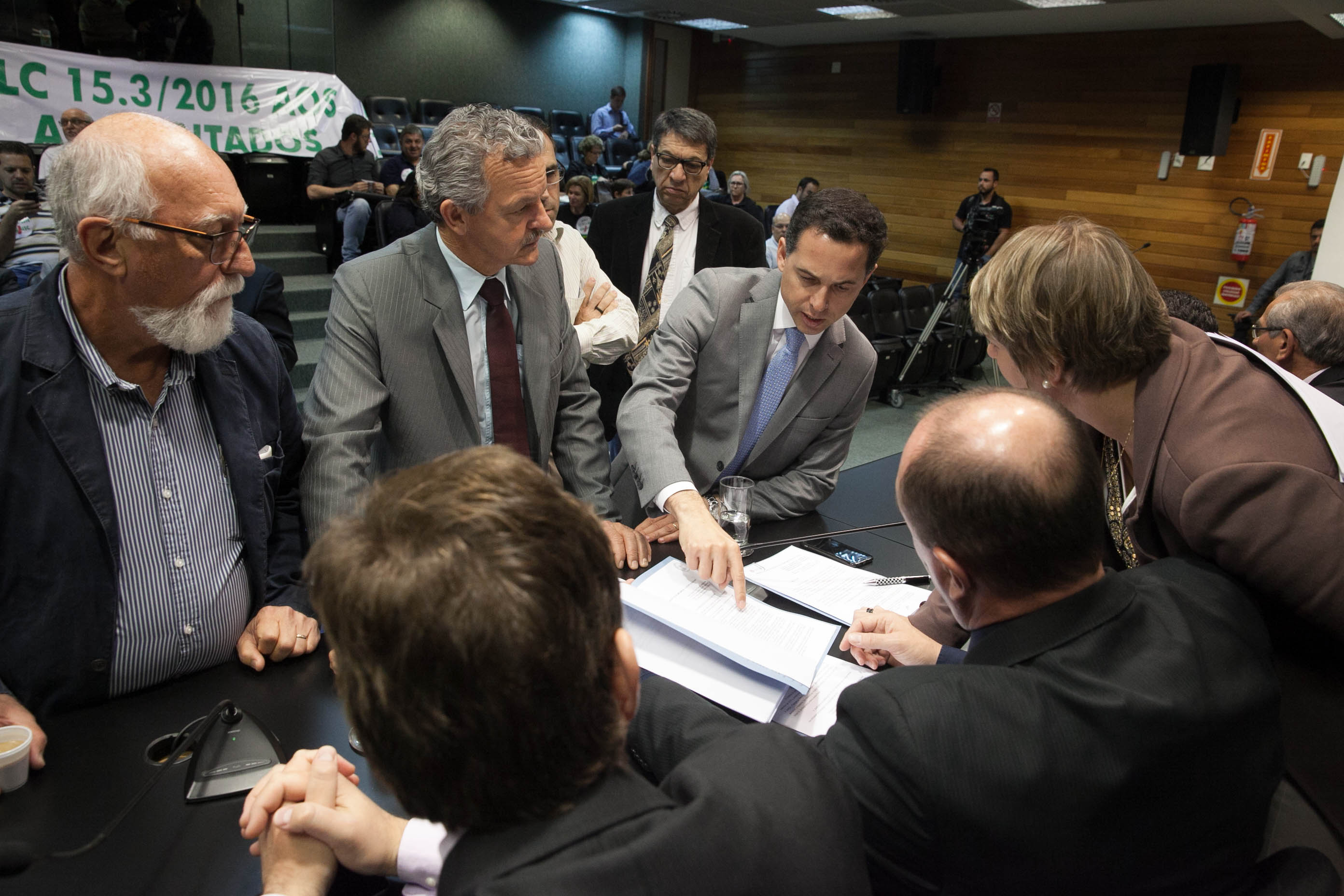 Comissão Conjunta: CCJ, Trabalho e Finanças