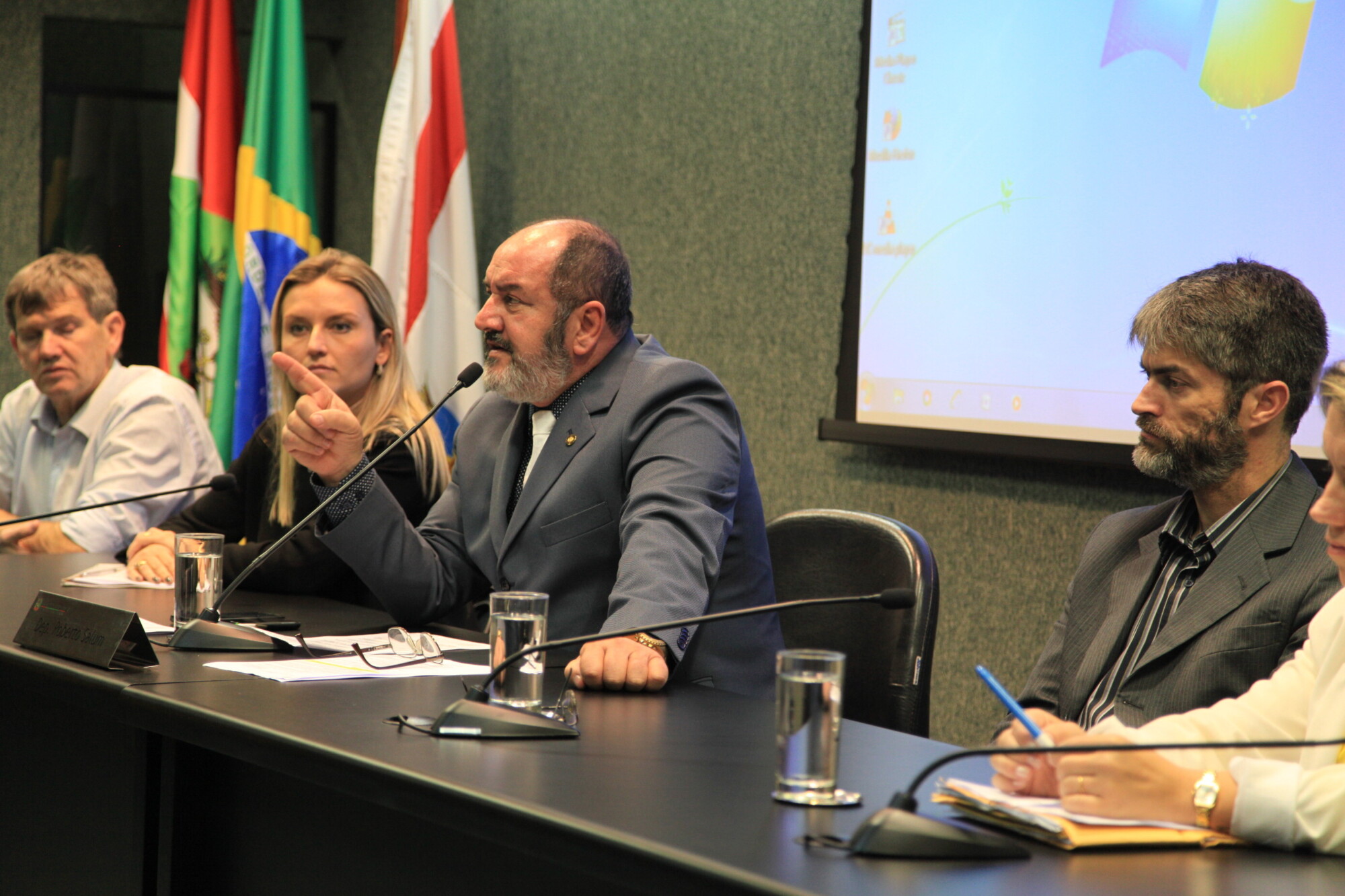 Comunidades pedirão ao governo uso público de área na Capital