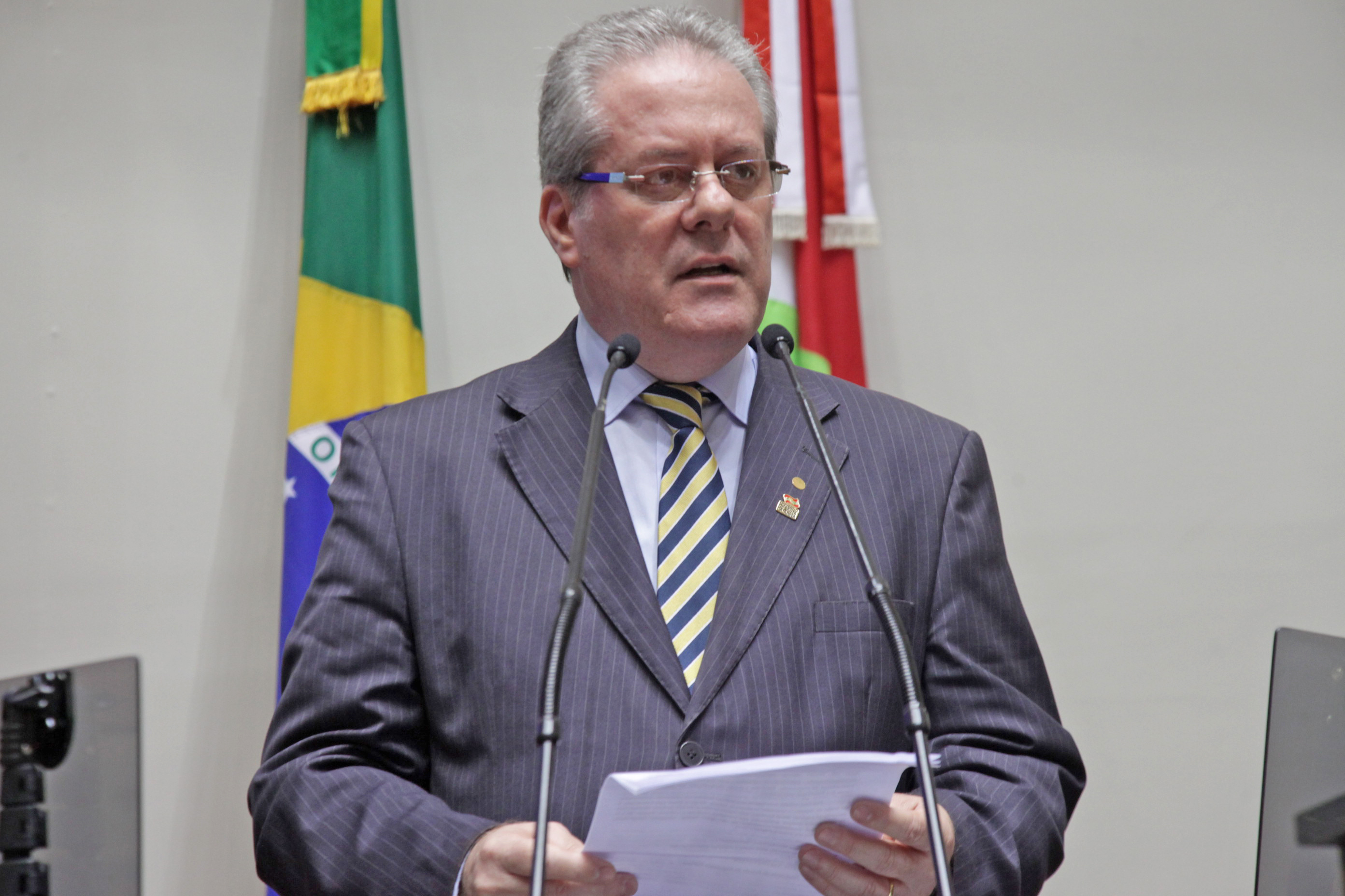 SECRETÁRIO DE ESTADO DA SEGURANÇA PÚBLICA, CÉSAR AUGUSTO GRUBBA. Sessão Especial - 90 Anos dos Bombeiros Militares de SC.