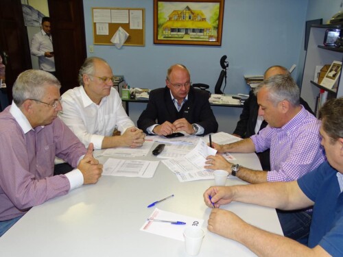 Dr. Vicente participa de entrega de equipamentos para Hospital de Blumenau