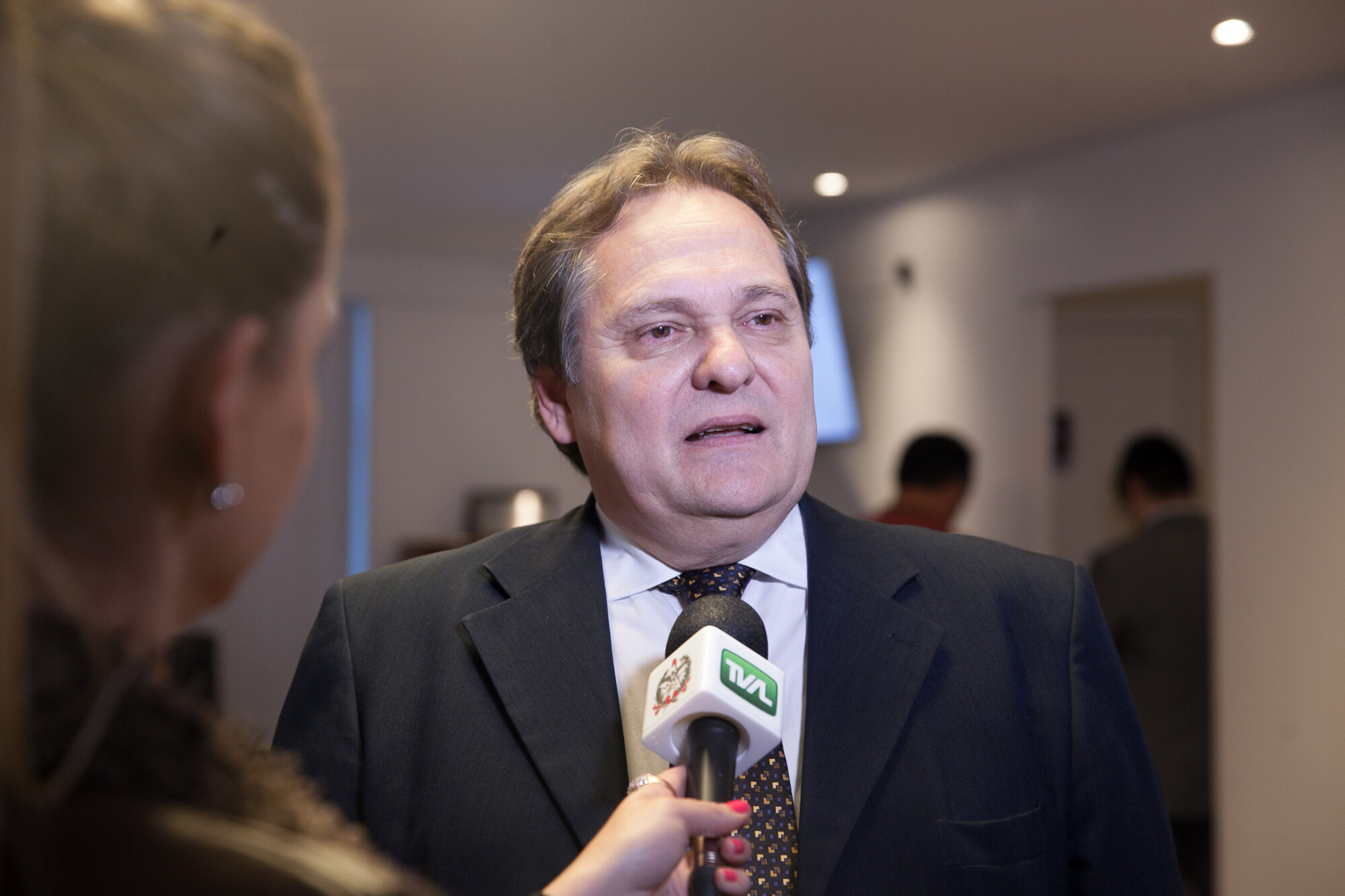 Instituições se reúnem pela terceira vez e ideia de qualificar eleitos avança