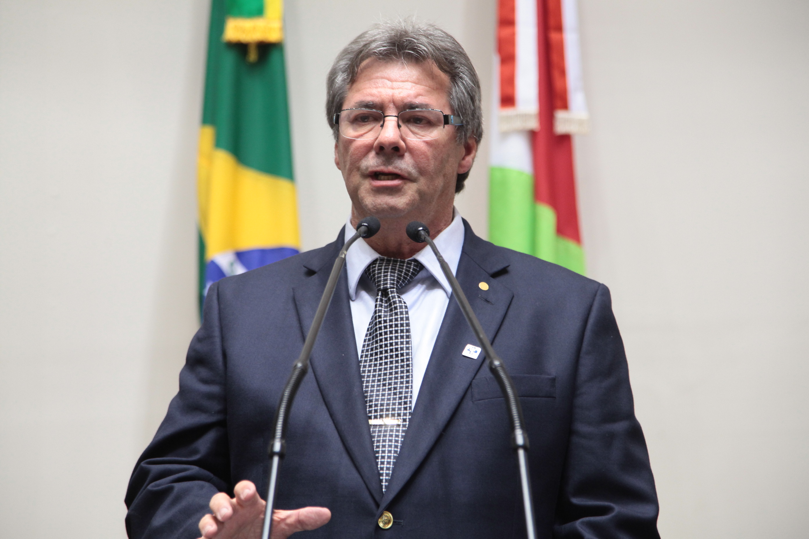 Dr Vânio Cardoso Lisboa, Presidente do Sindicato dos Médicos de Santa Catarina - Sessão Especial ao Dia do Médico.
