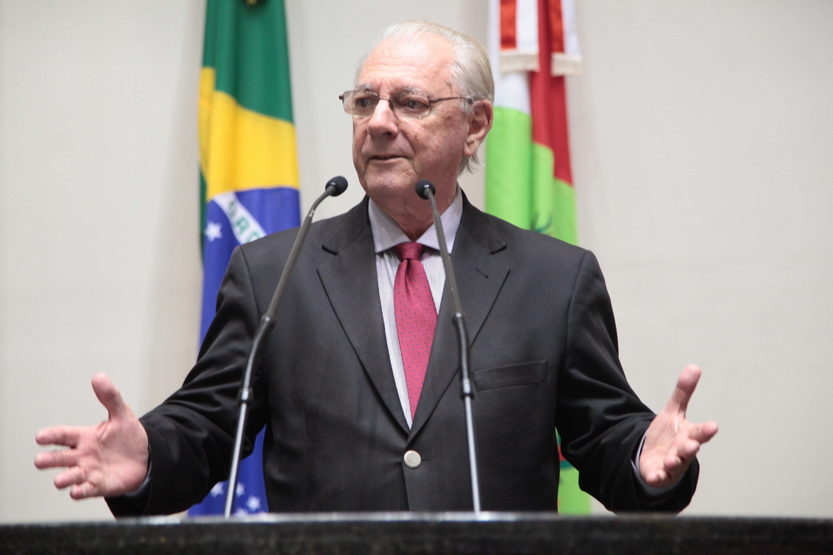 Dr. Antonio Silveira Sbissa, Presidente do Conselho Regional de Medicina - Sessão Especial ao Dia do Médico.