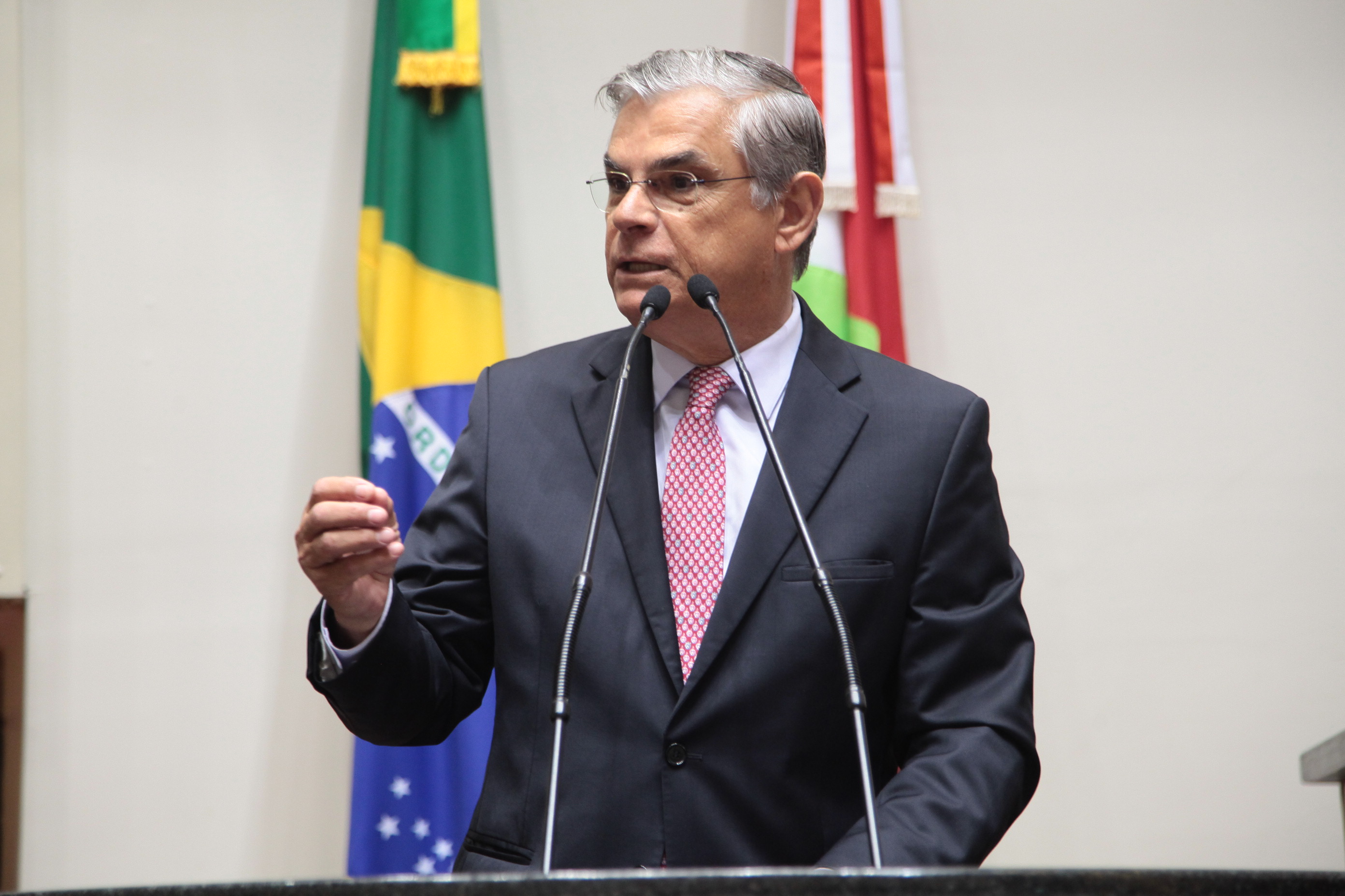 Eduardo Pinho Moreira, Vice-Governador do Estado de Santa Catarina - Sessão Especial ao Dia do Médico.