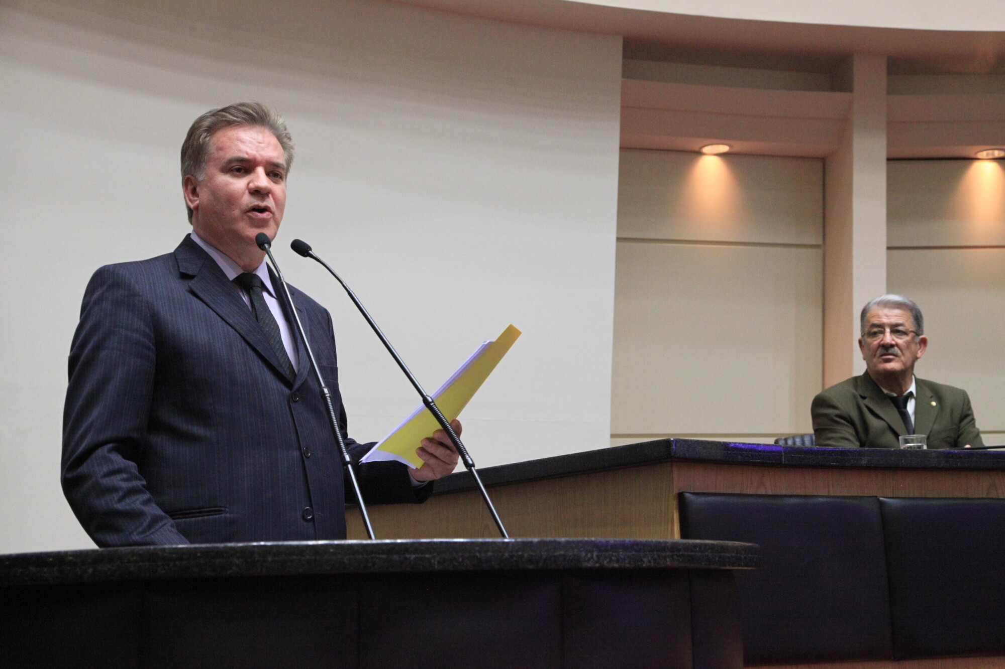 Deputado Cesar Valduga (PCdoB), proponente da sessão especial