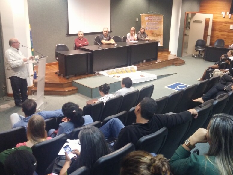 Seminário debate desafios do ensino religioso