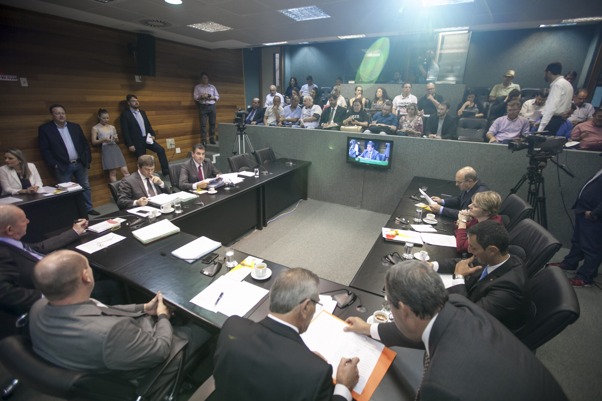 CCJ aprova admissibilidade da MP que altera fundo dos hospitais