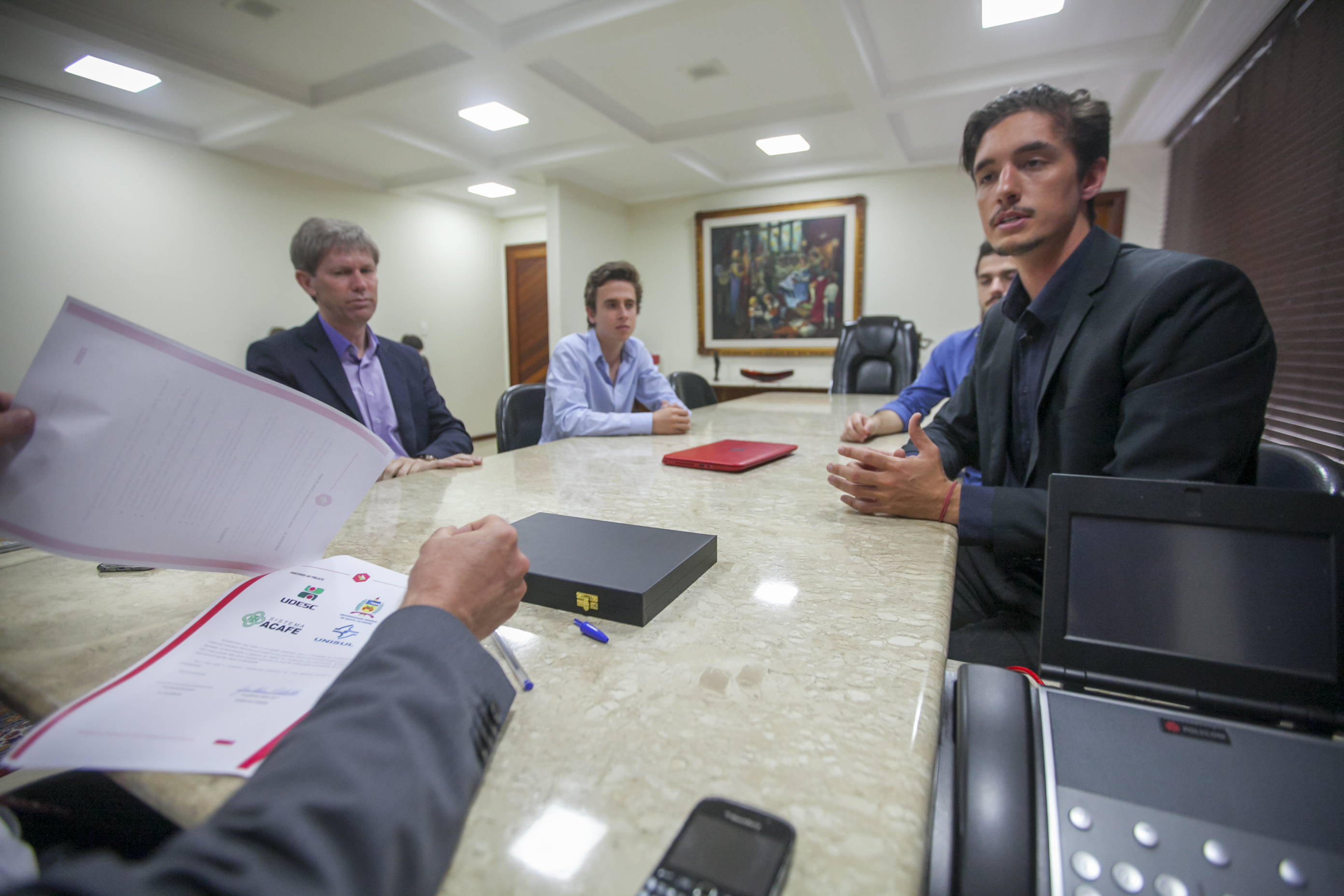 Membros da FEJESC agradecem o apoio da ALESC para a realização do JEWC