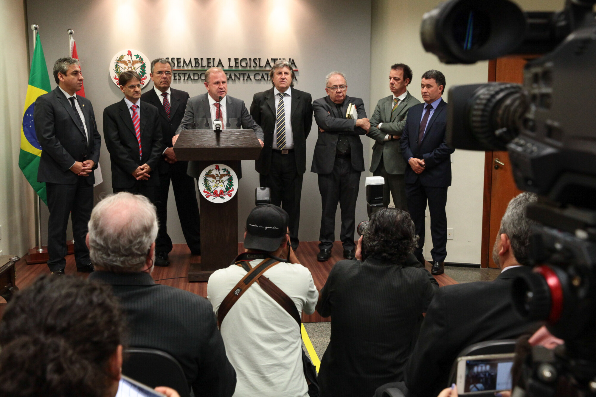 Deputados acompanham promulgação da PEC da Saúde