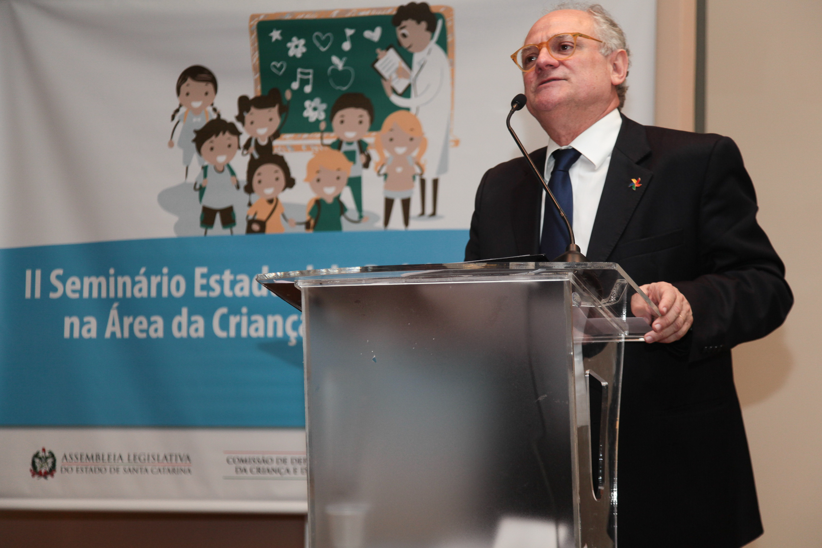 IIº Seminário Estadual de Práticas Exitosas na área da criança e do adolescente. Deputado Vicente Caropreso (PSDB)