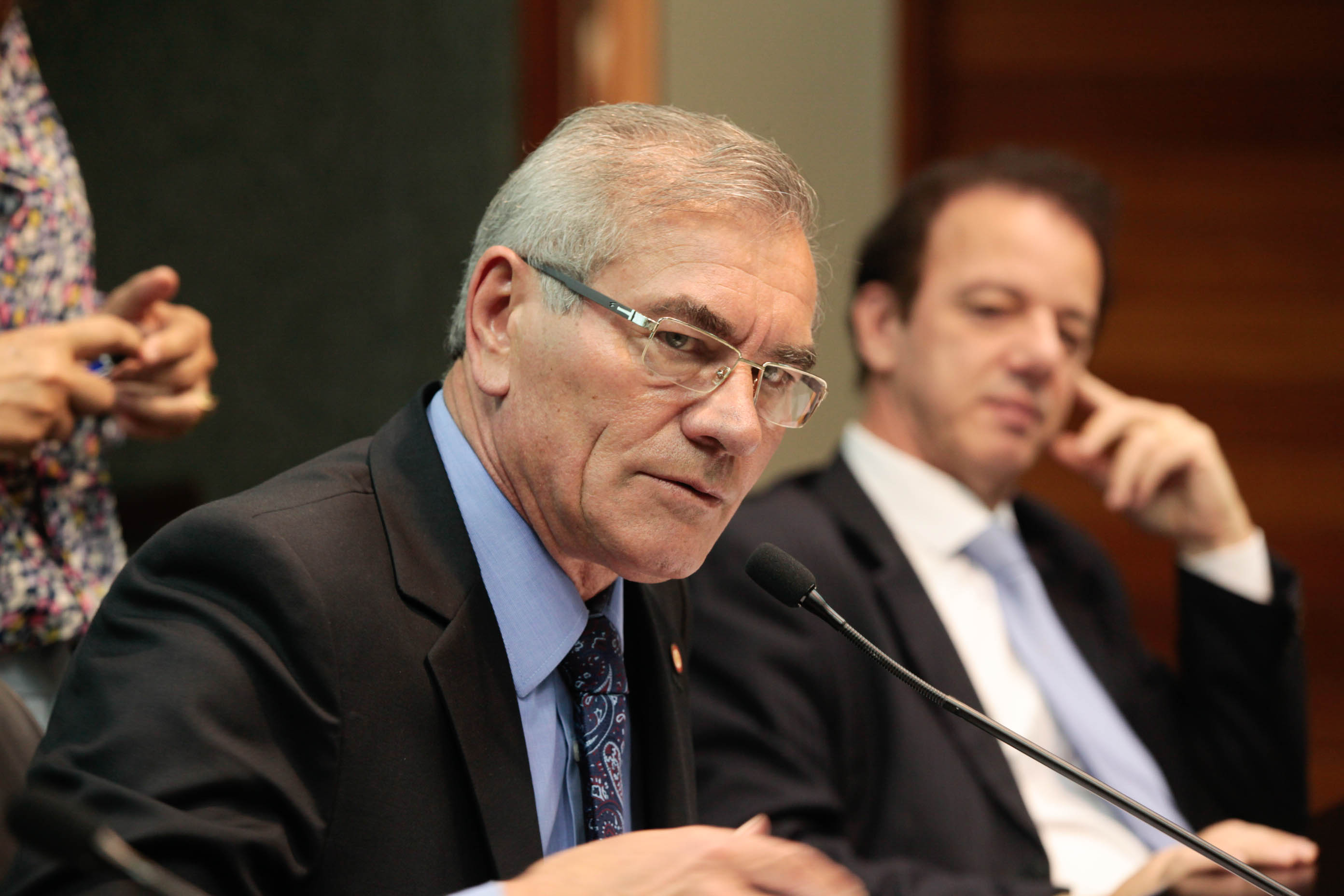 Reunião da Comissão de Economia, Ciência, Tecnologia, Minas e Energia. Deputado Silvio Dreveck (PP).