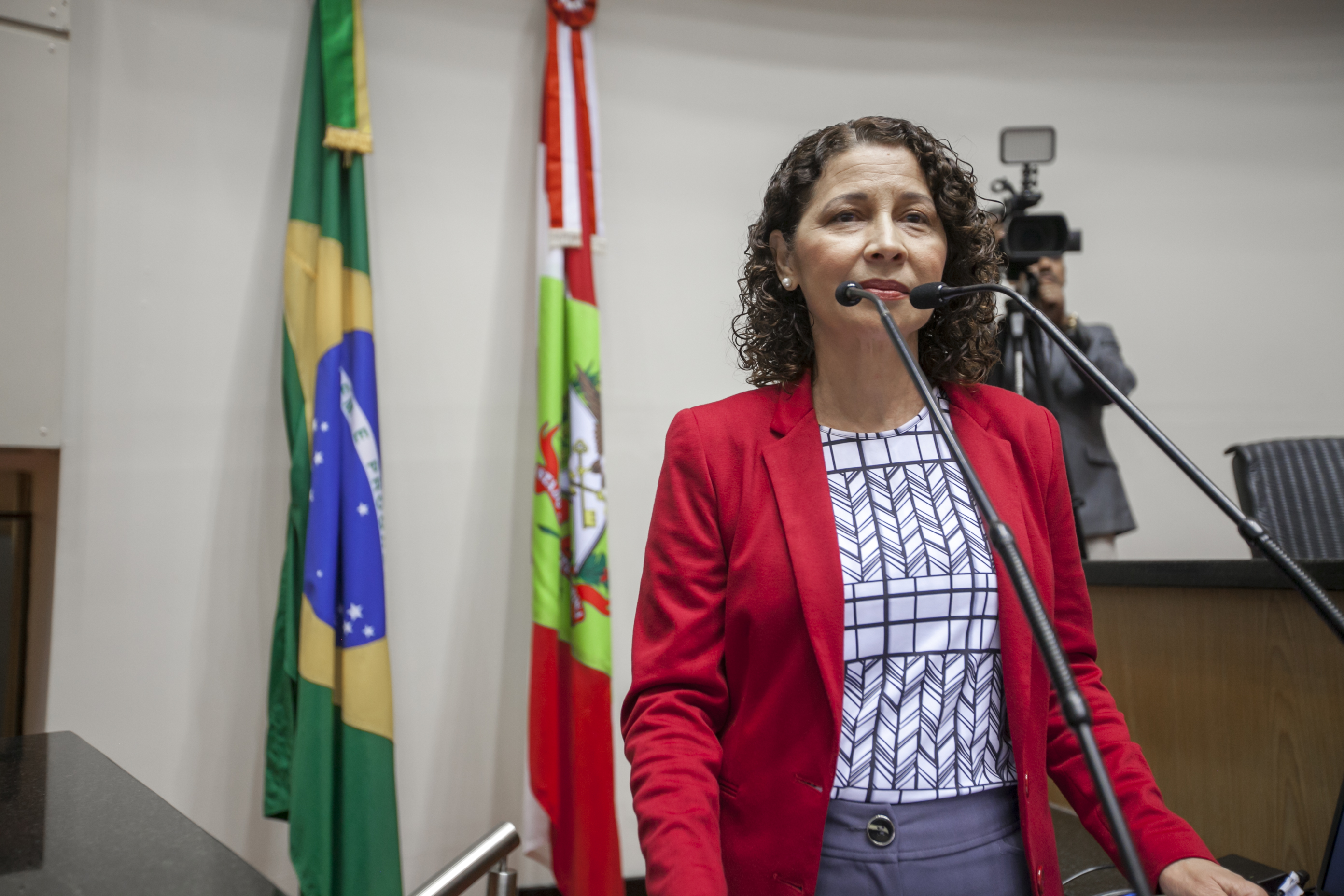 Jaira Freixiela Adamczyk, Presidente da Associação de Alcoólicos Anônimos do Brasil - Sessão Ordinária