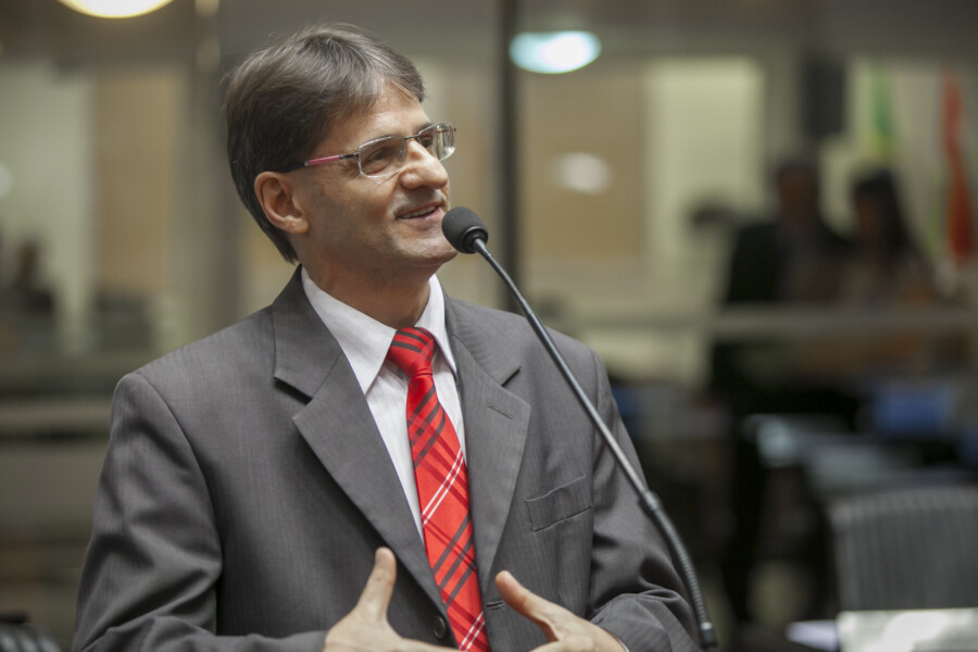 Deputado Neodi Saretta