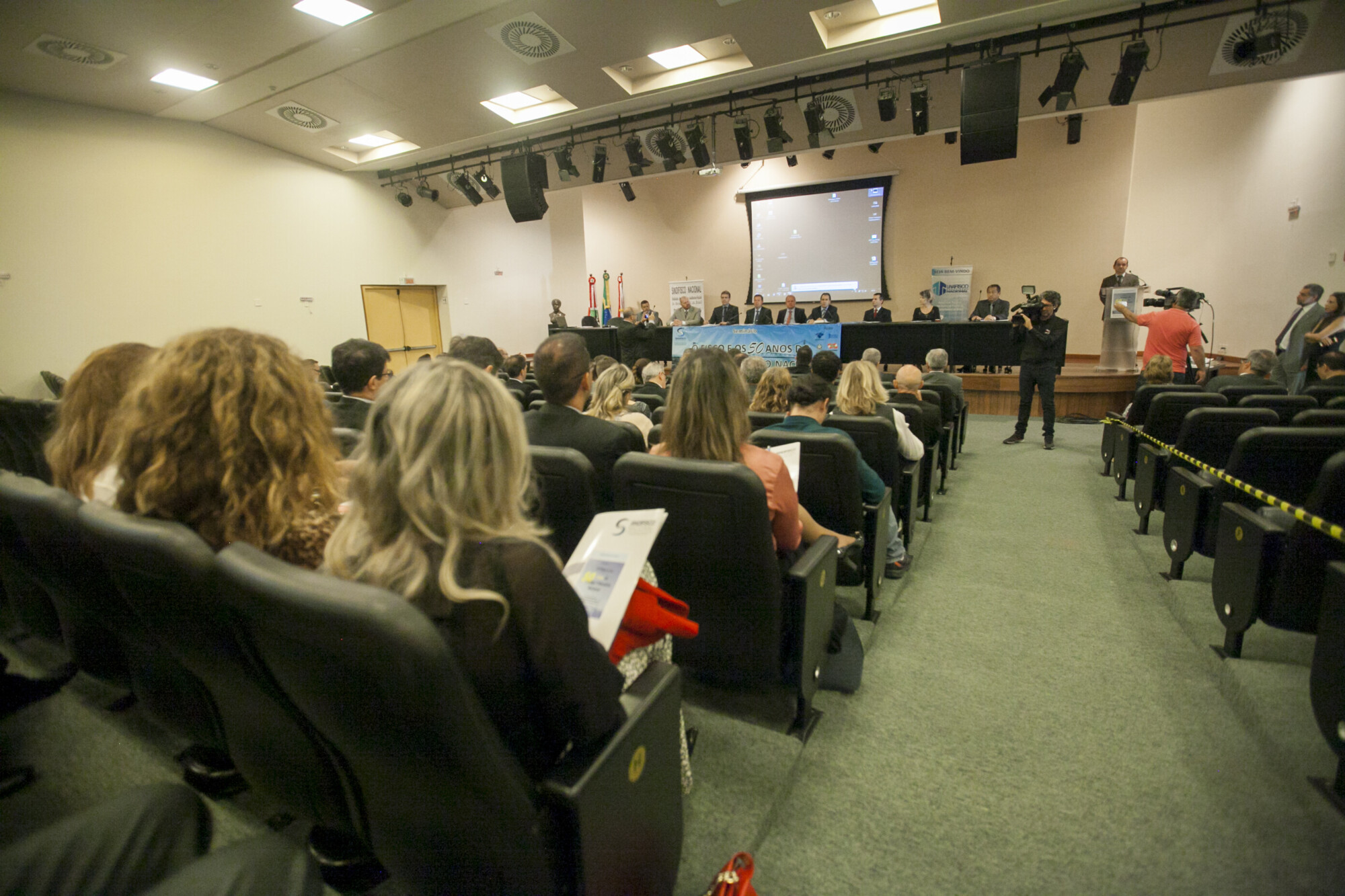 Palestras destacam importância da Receita no combate à corrupção
