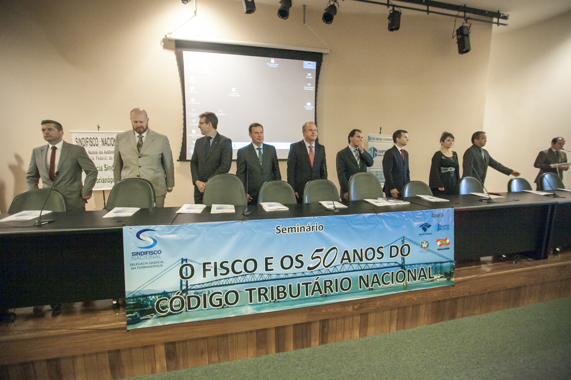 Auditores fiscais celebram 50 anos do Código Tributário Nacional